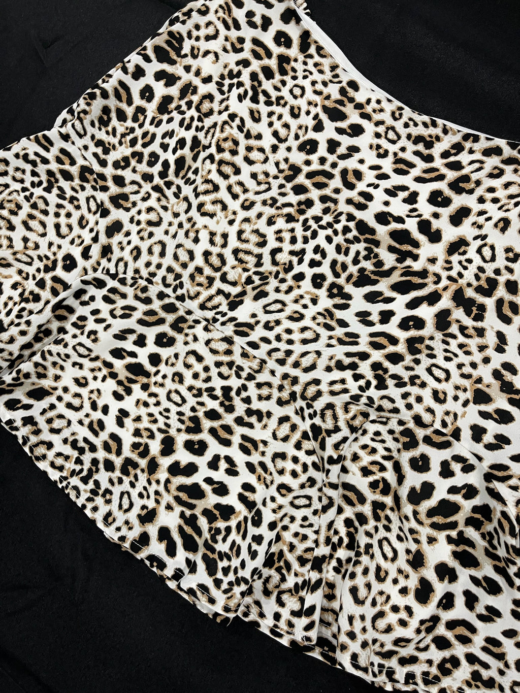 Women’s Leopard Skirt image 1