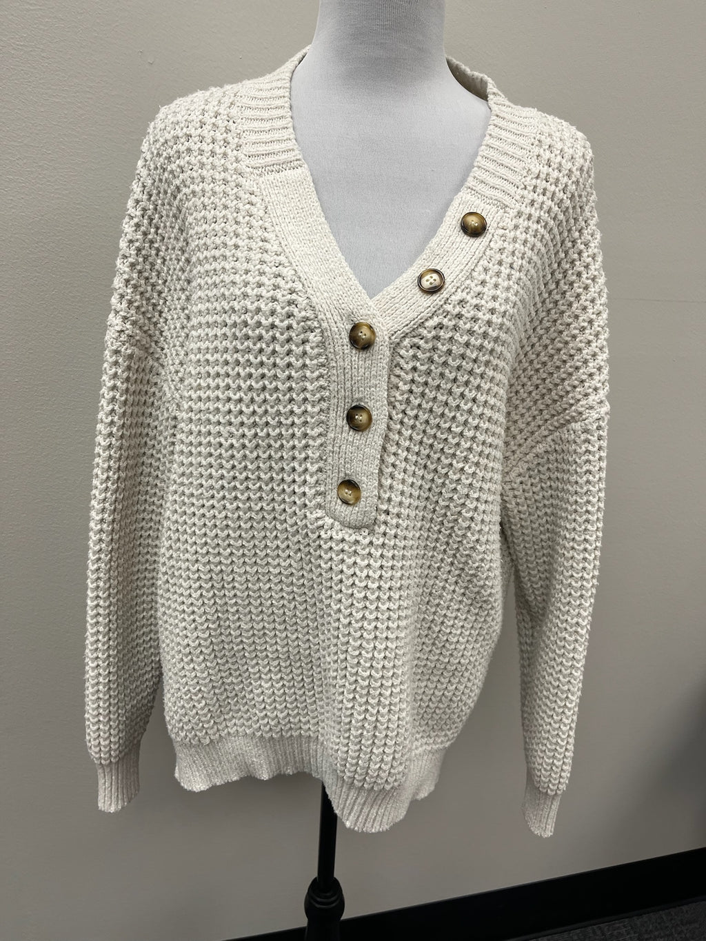 Used Women’s Cream Knitted Sweater Shirt