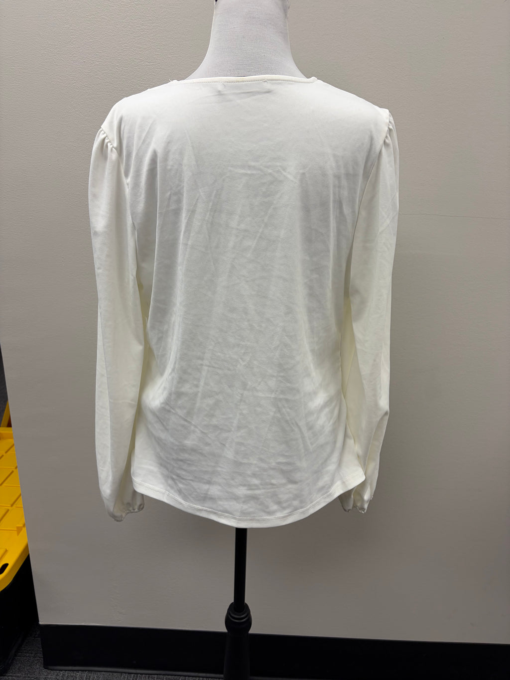 Used Women’s White Top