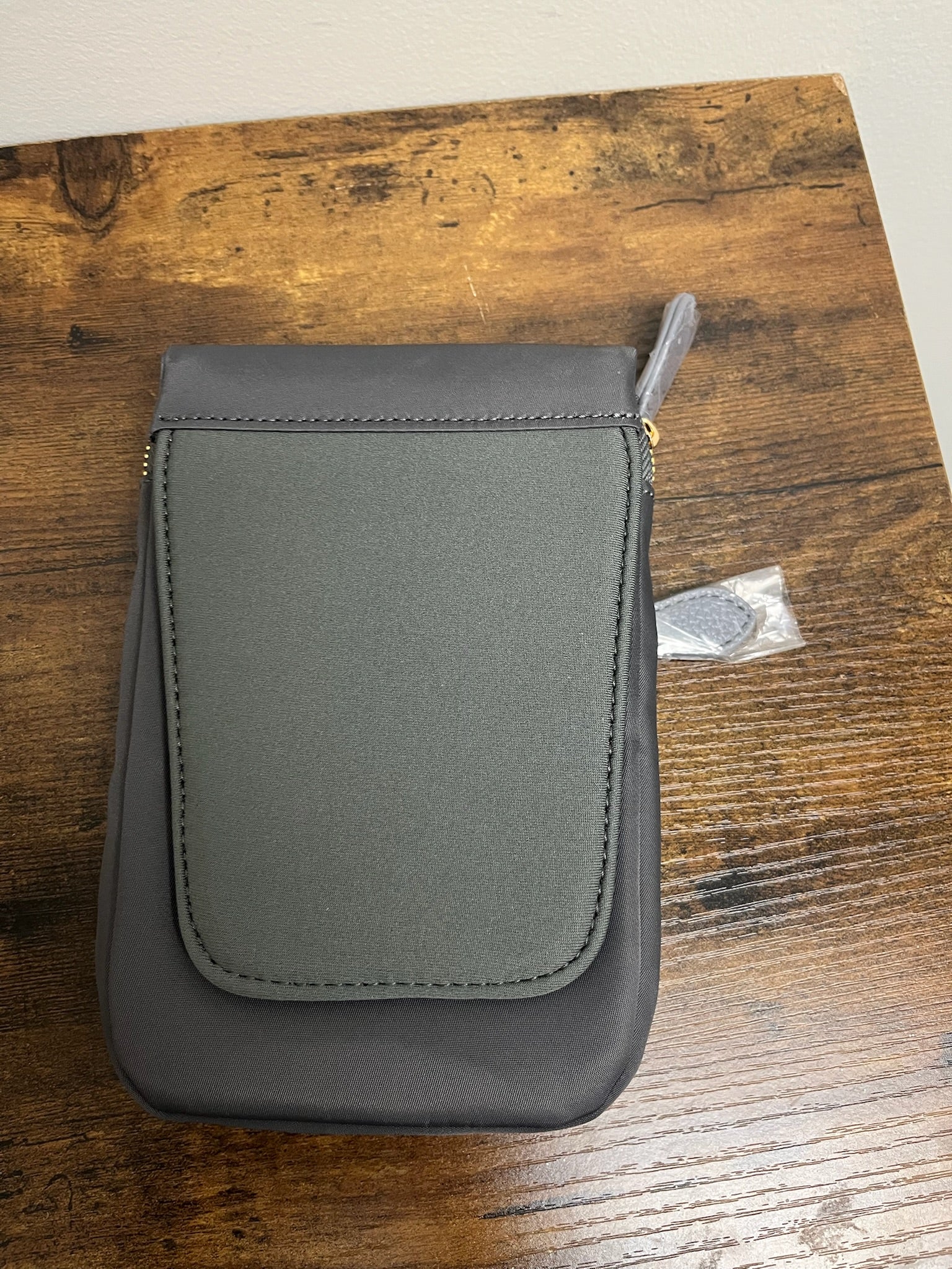 New Grey Snap On Magnetic Purse