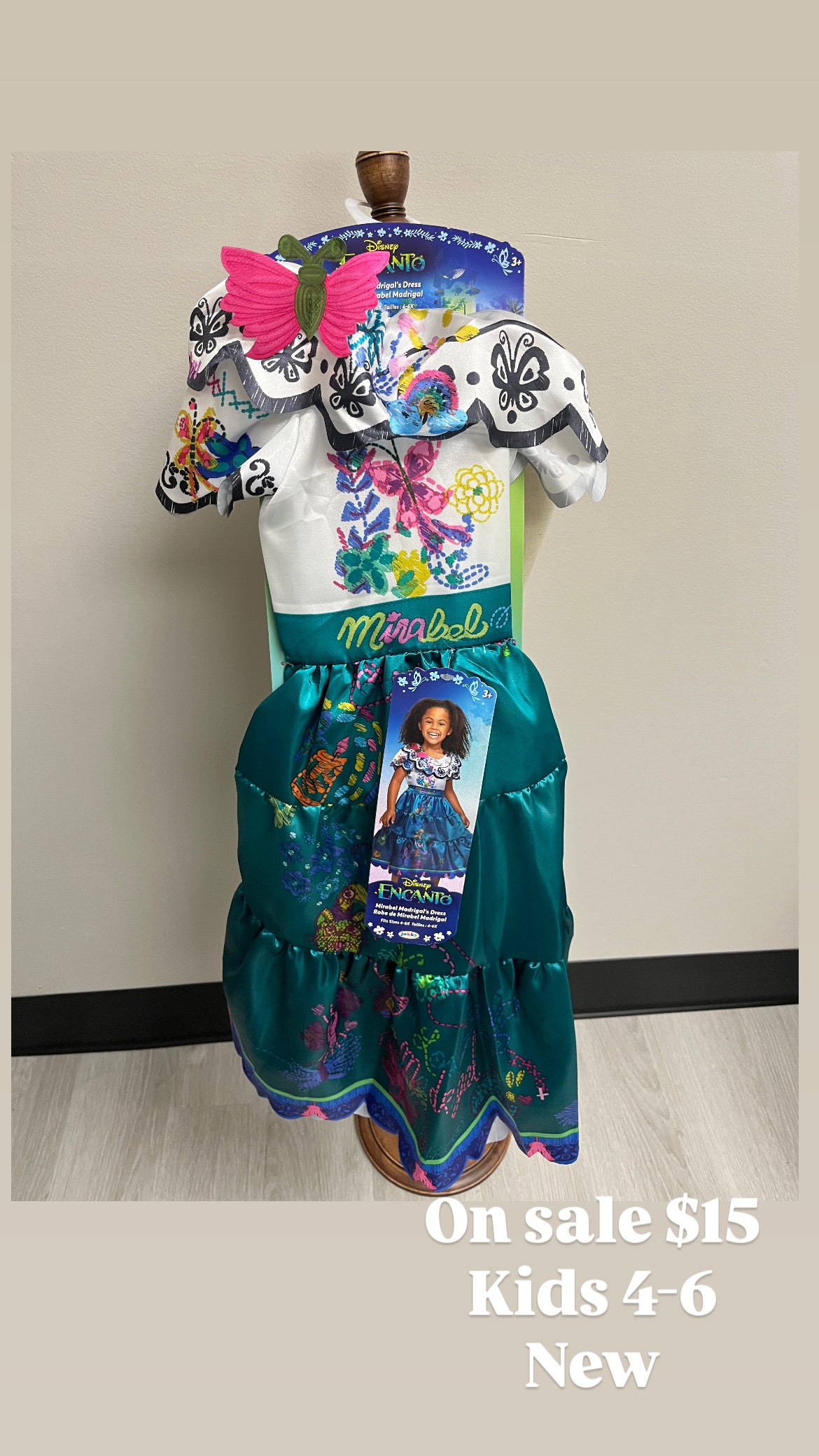 Girls Encanto Mirabel Costume