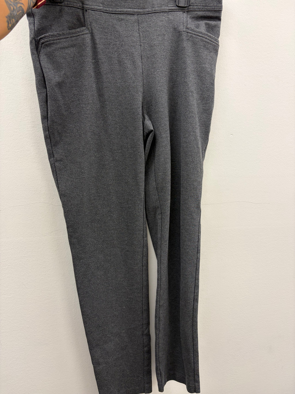 Used Women’s Grey Pants
