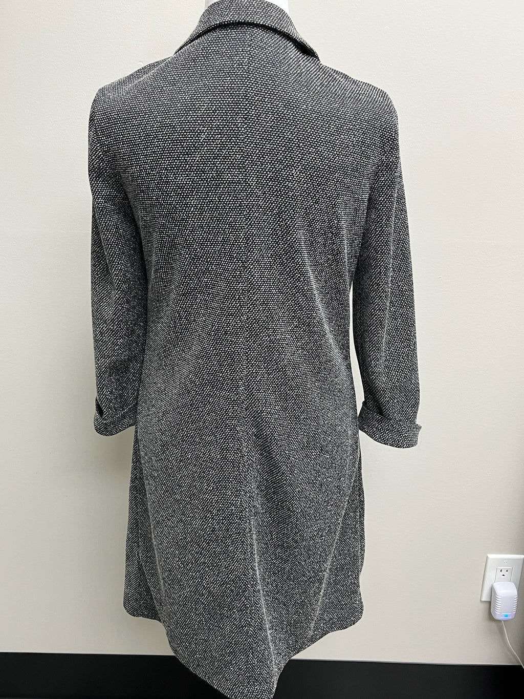 Used Women’s Grey Coat Jacket With Pockets