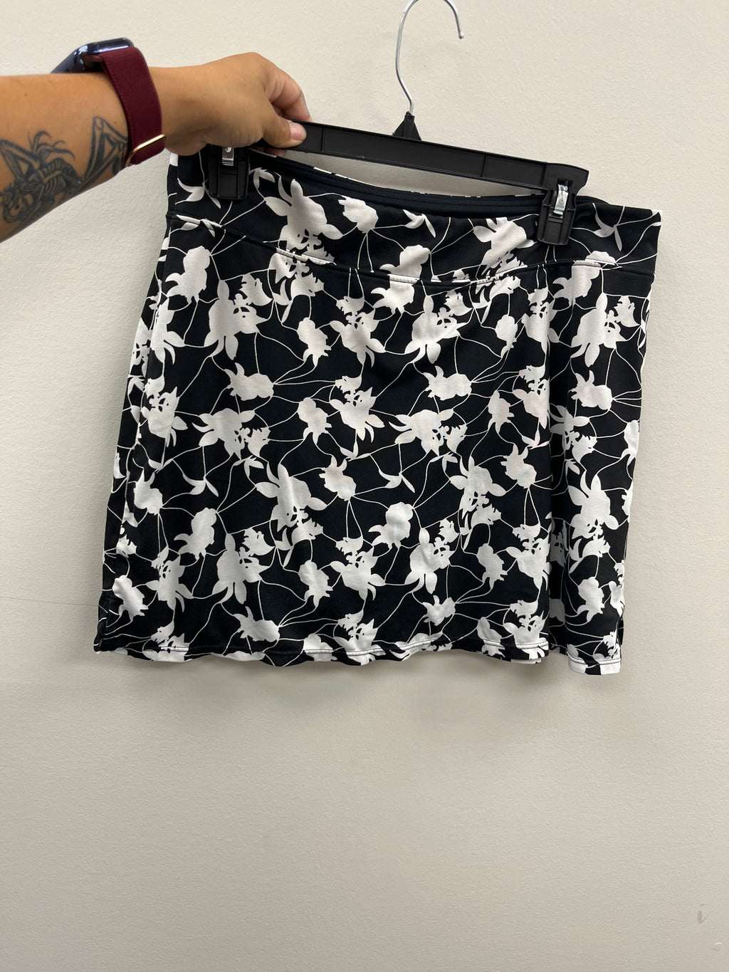 Used Women’s Athletic Skort