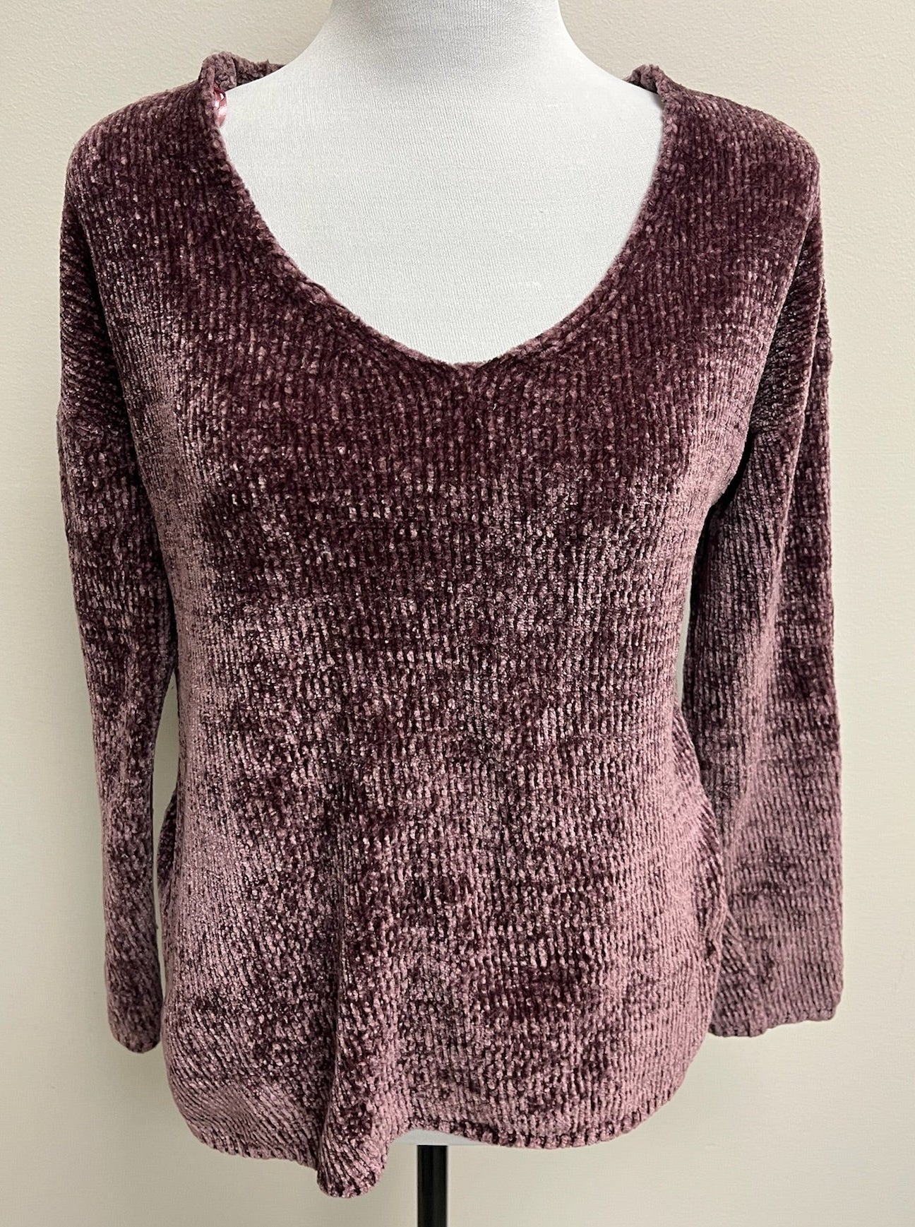 Used Women’s Knitted Sweater Shirt