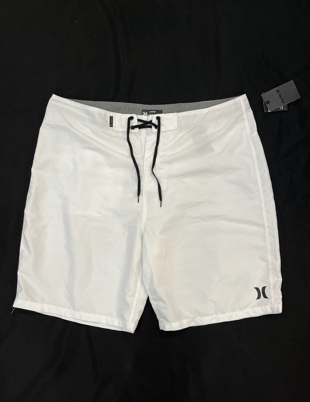 Men’s White Shorts image 0