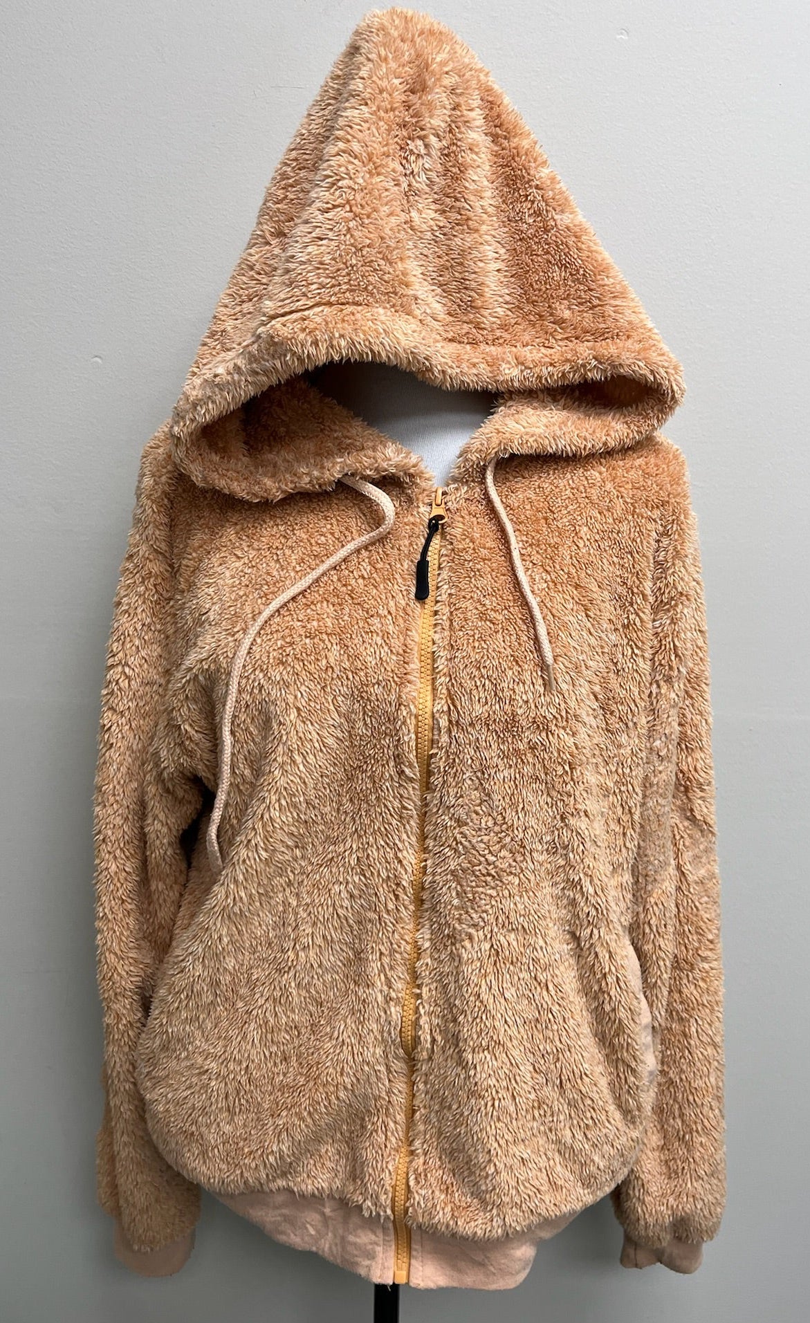 Used Women’s Fuzzy Zip Up Sweater