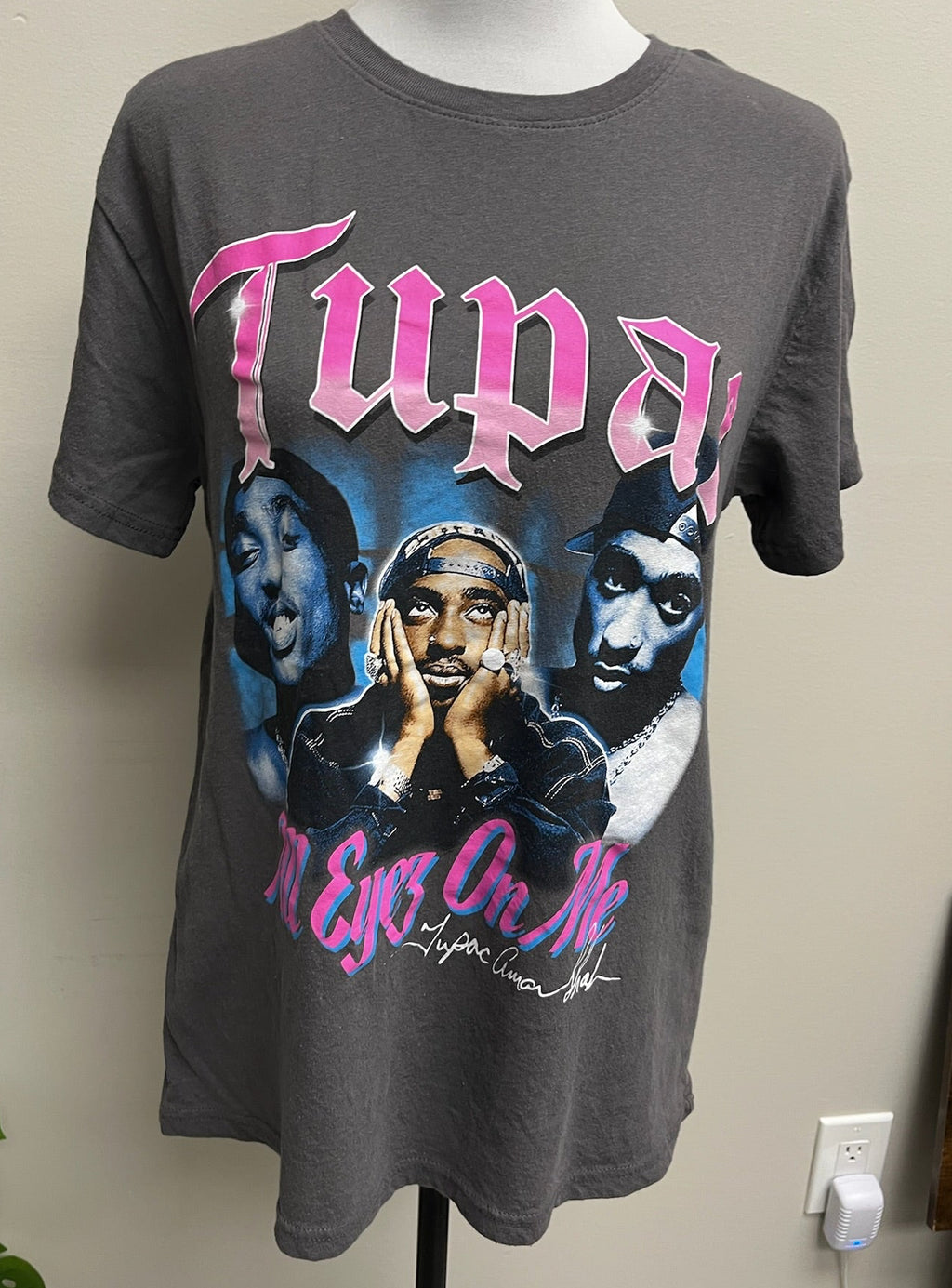 New Women’s 2Pac Shirt
