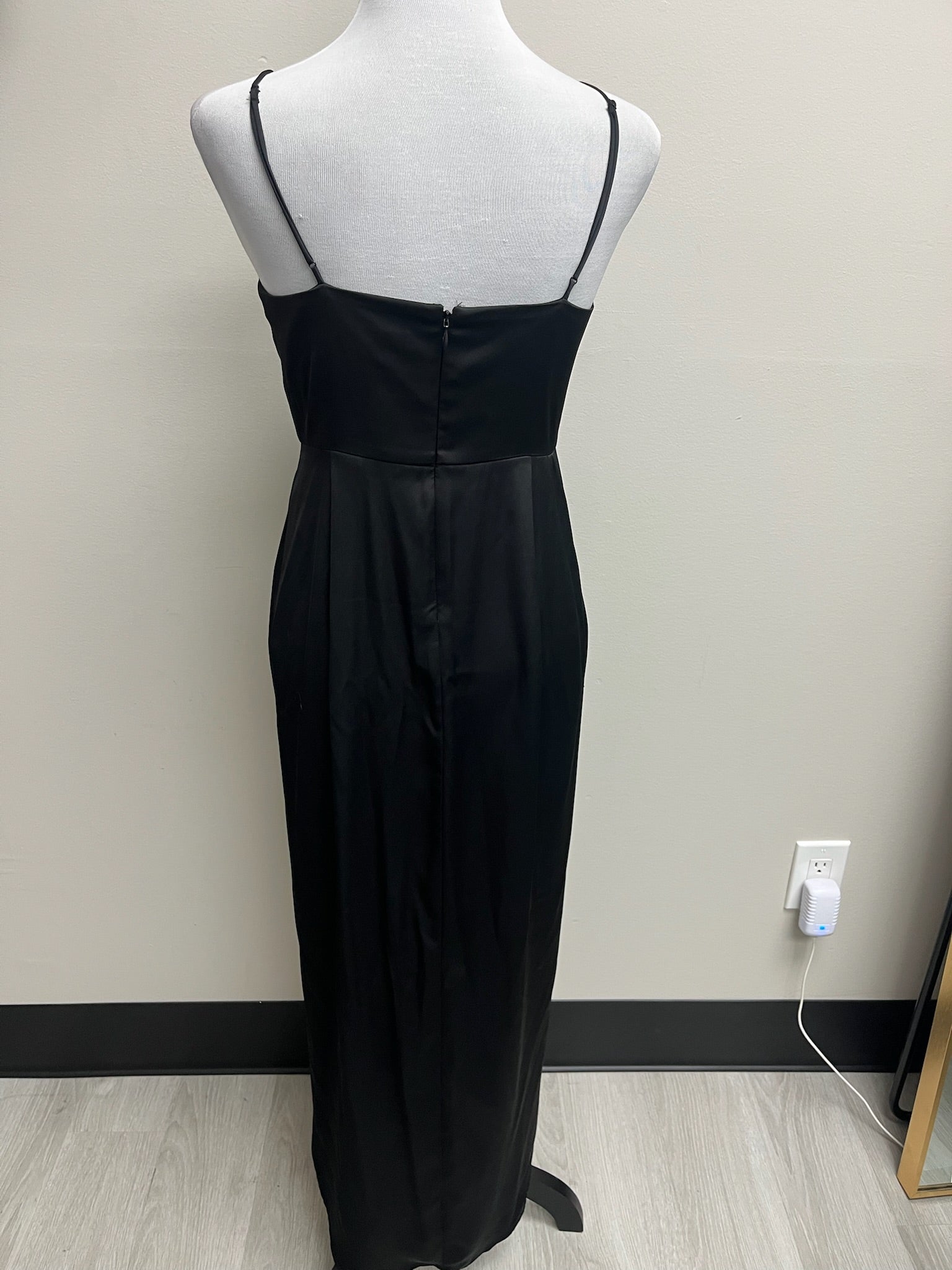 Used Women’s Black Cocktail Dress