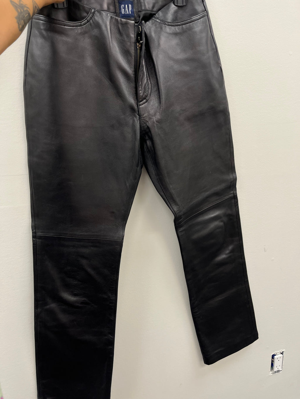Used Women’s Black Pants