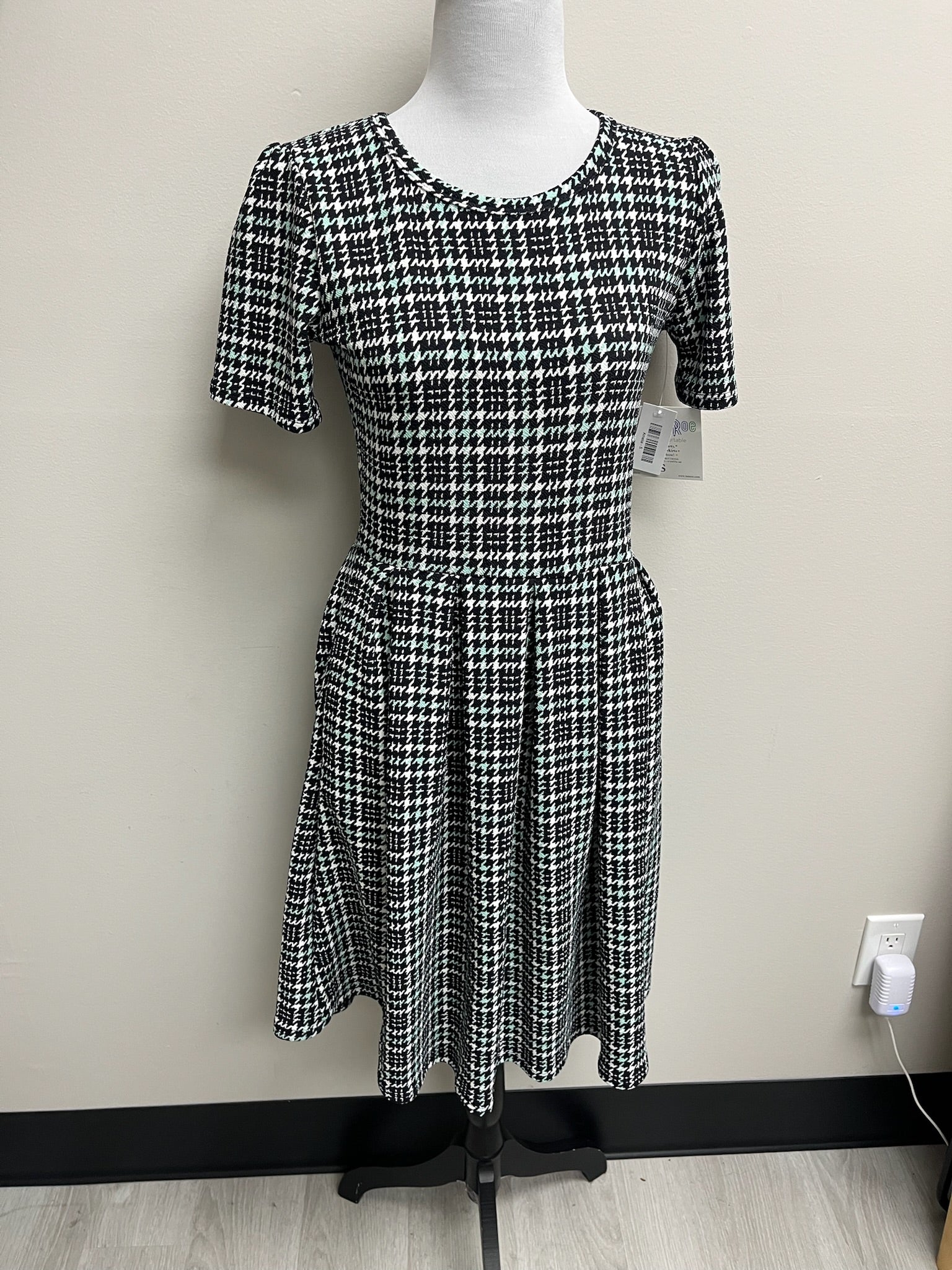 New Women’s Checkered Dress