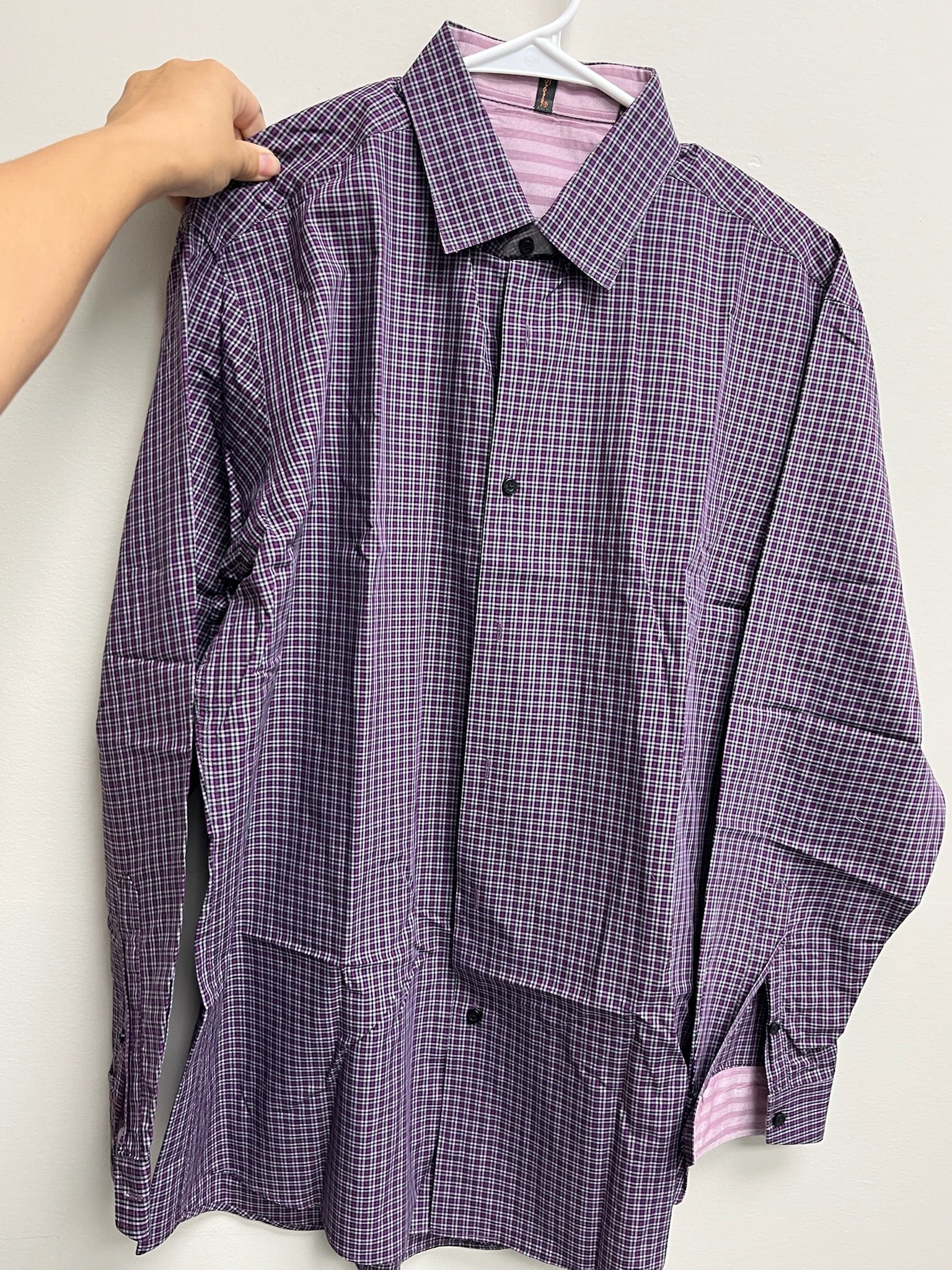 Used Men’s Purple Checkered Long Sleeve Button Up Shirt