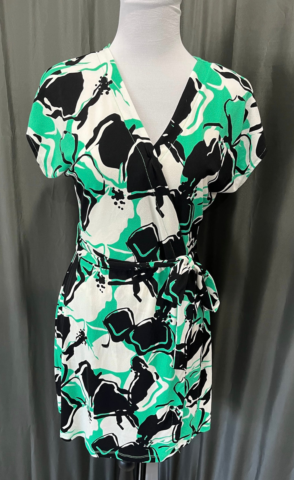 Green Floral Dress image 0