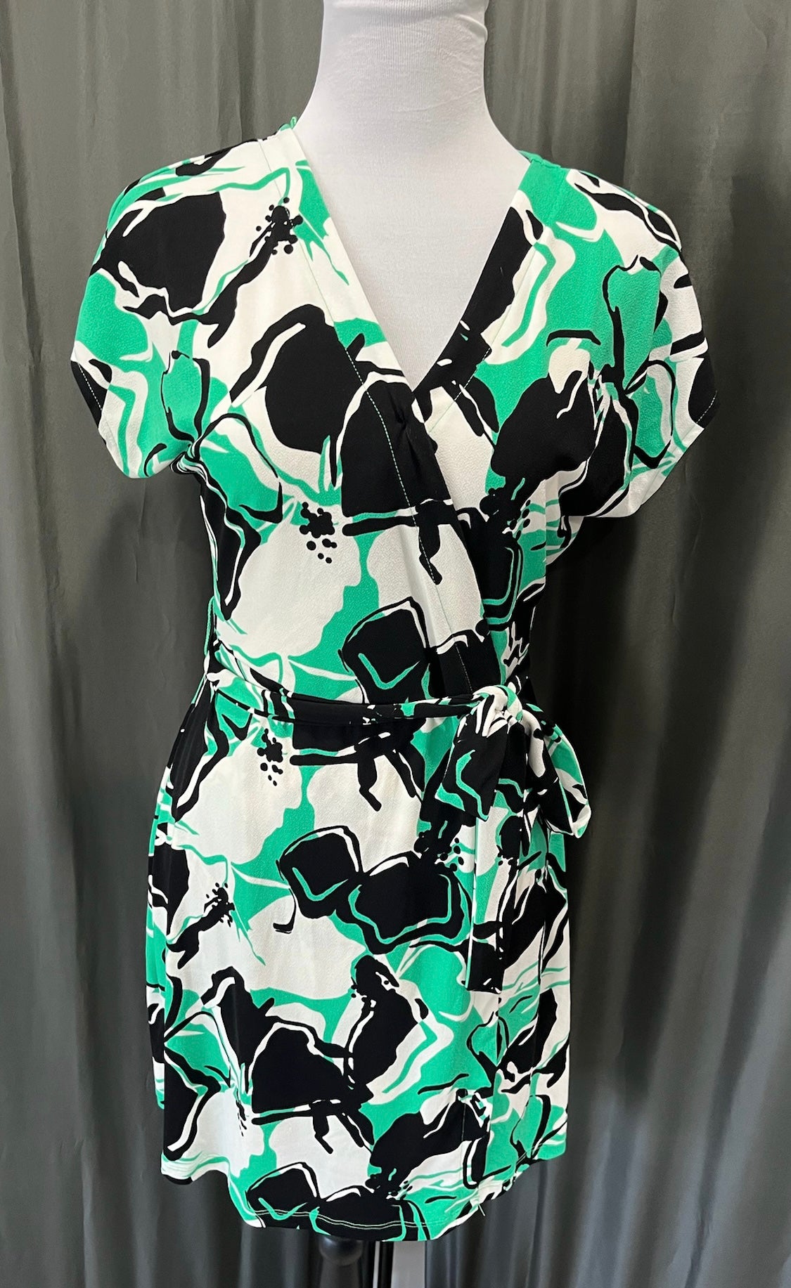 Green Floral Dress image 0