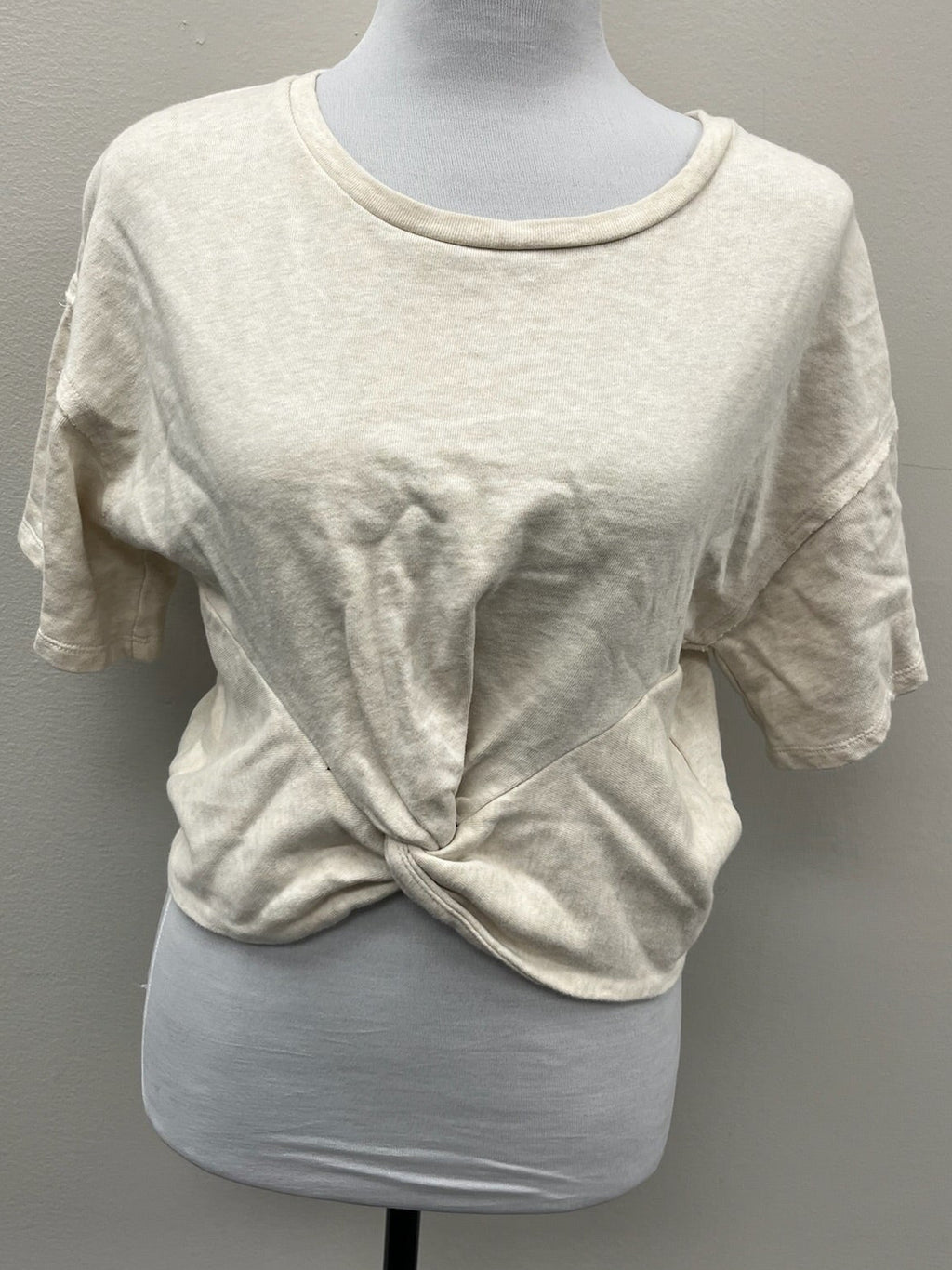 Used Women’s Beige Crop Sweater Shirt