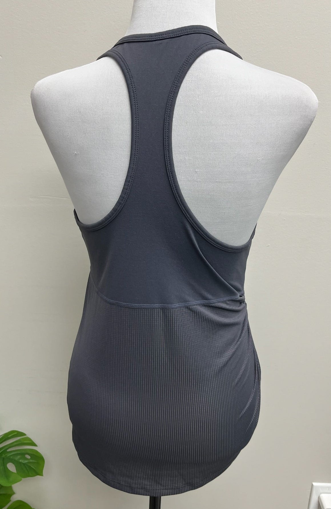 Used Women’s Tank Top