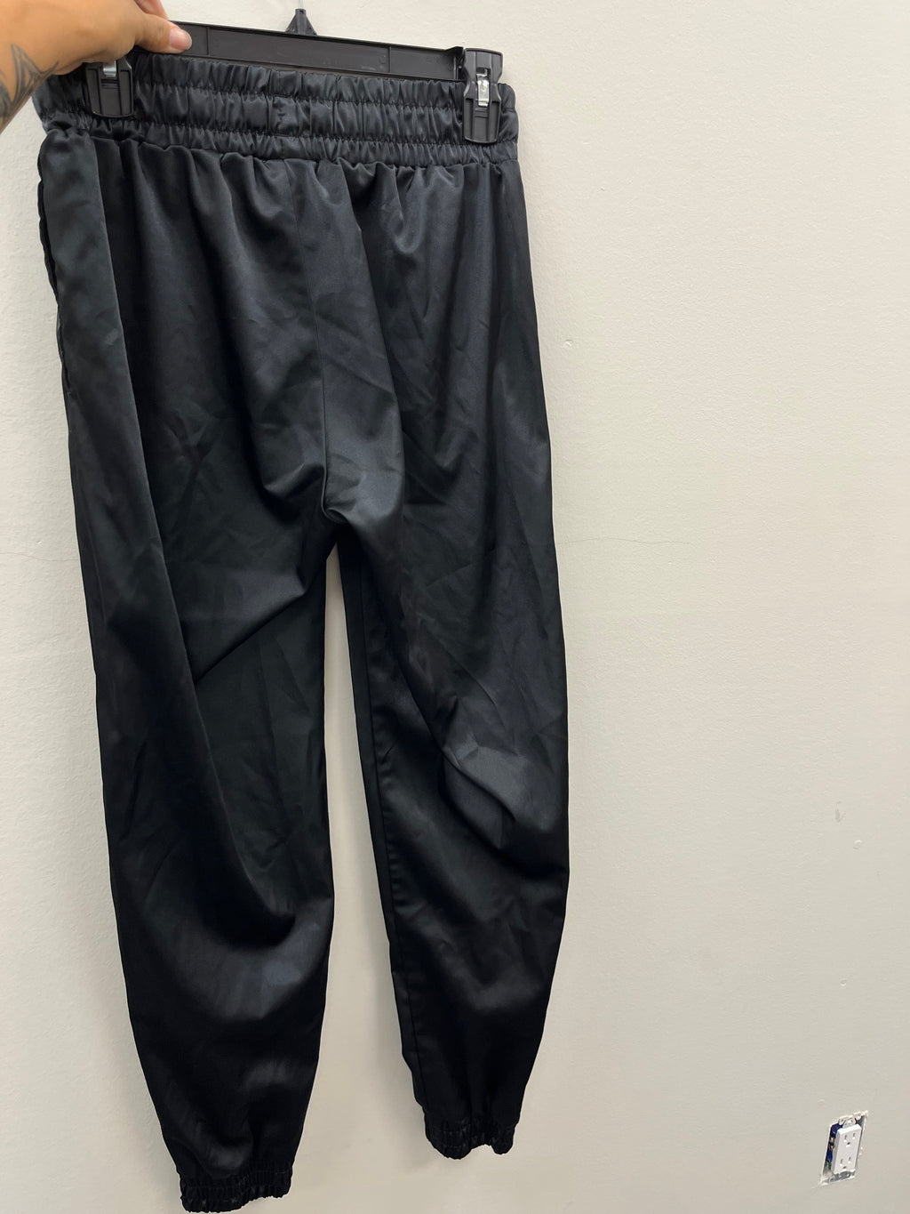 Used Unisex Adult Black Pants