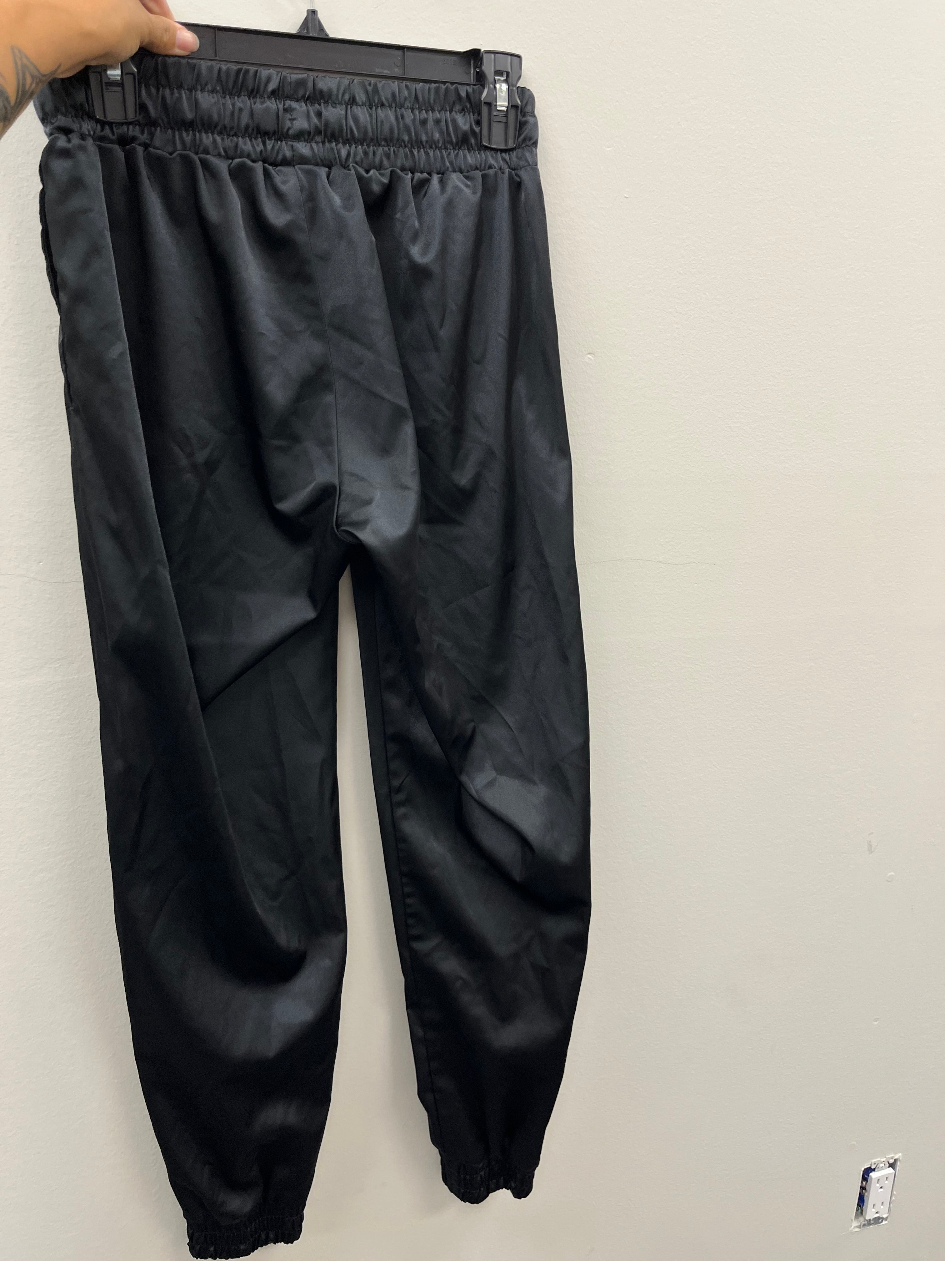 Used Unisex Adult Black Pants