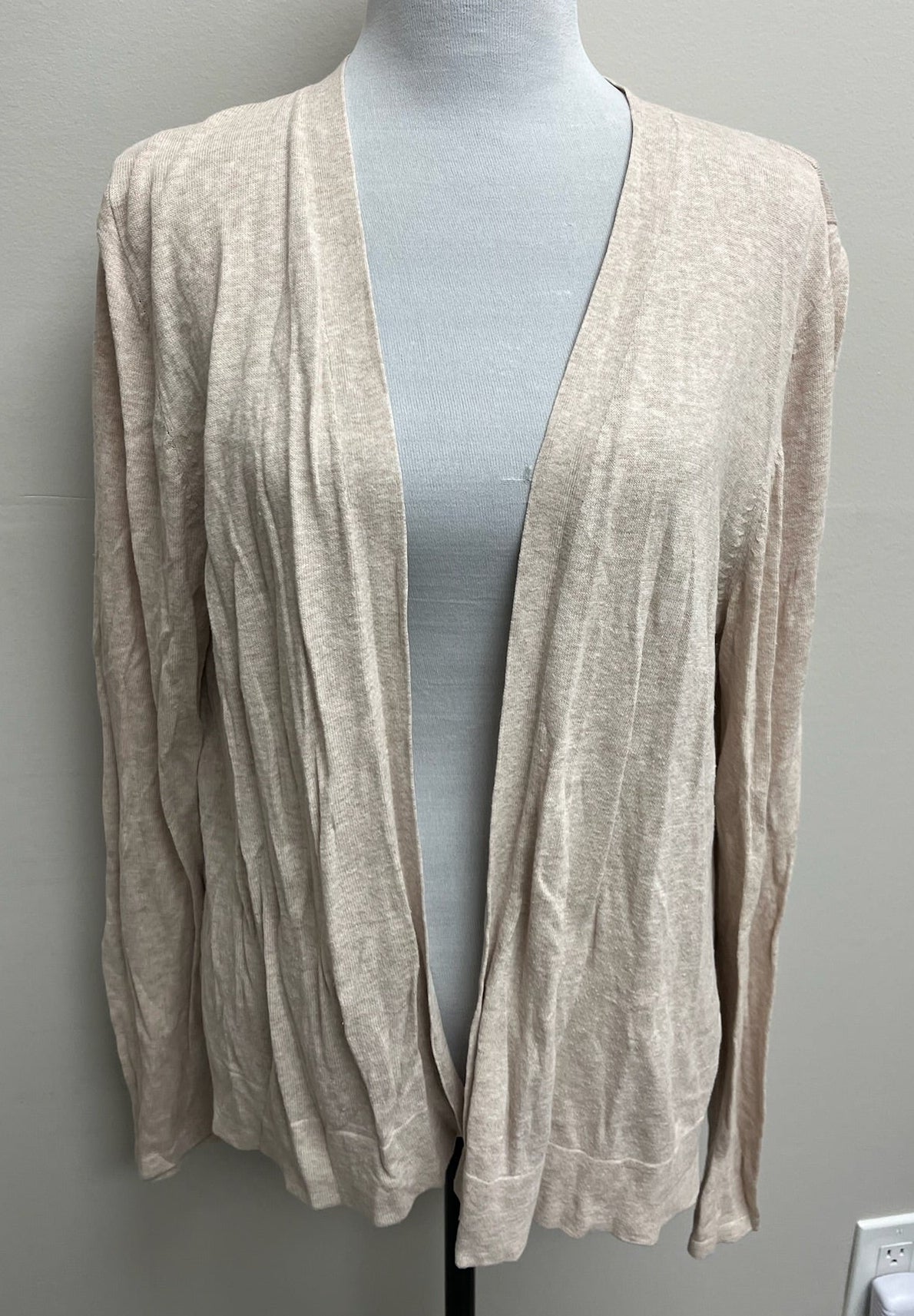 Used Women’s Beige Cardigan