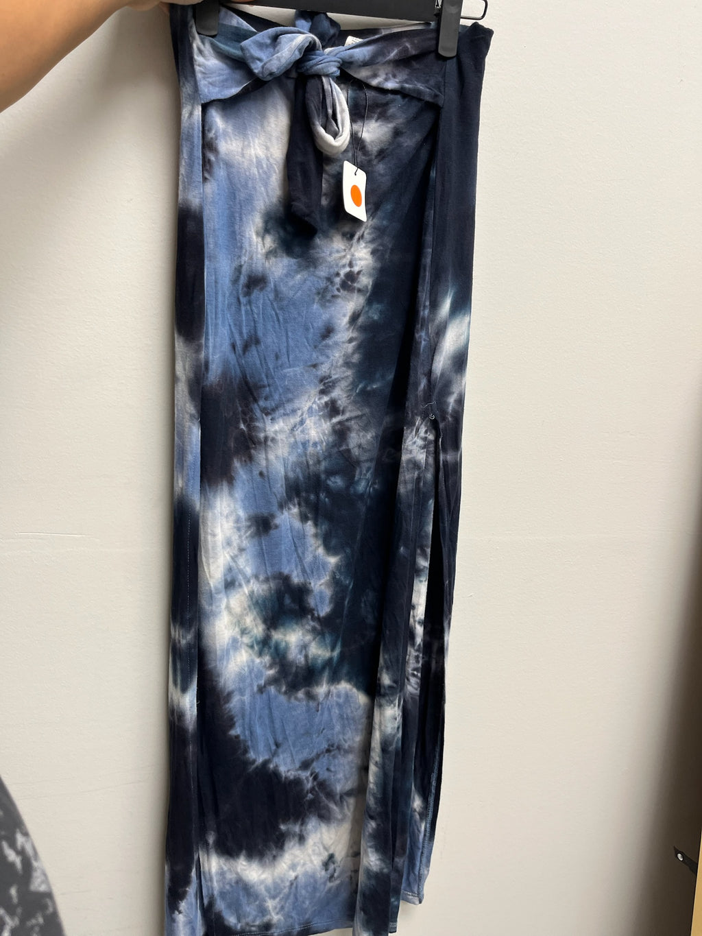 Used Women’s Tie Dye Skirt With Double Slits