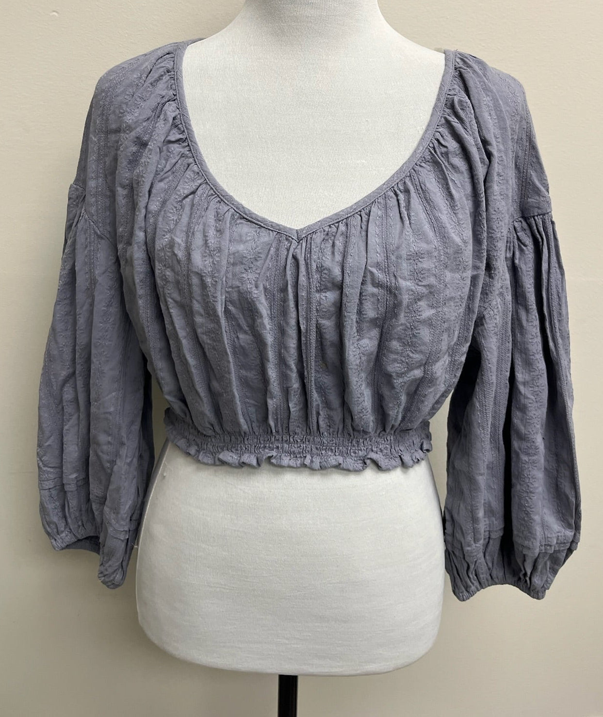 Used Women’s Crop Blouse