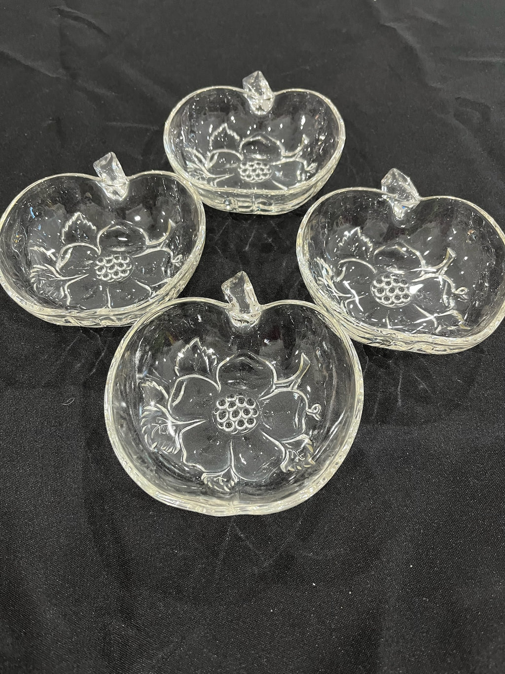 Four Piece Crystal Apple Shaped Snack Bowls image 2
