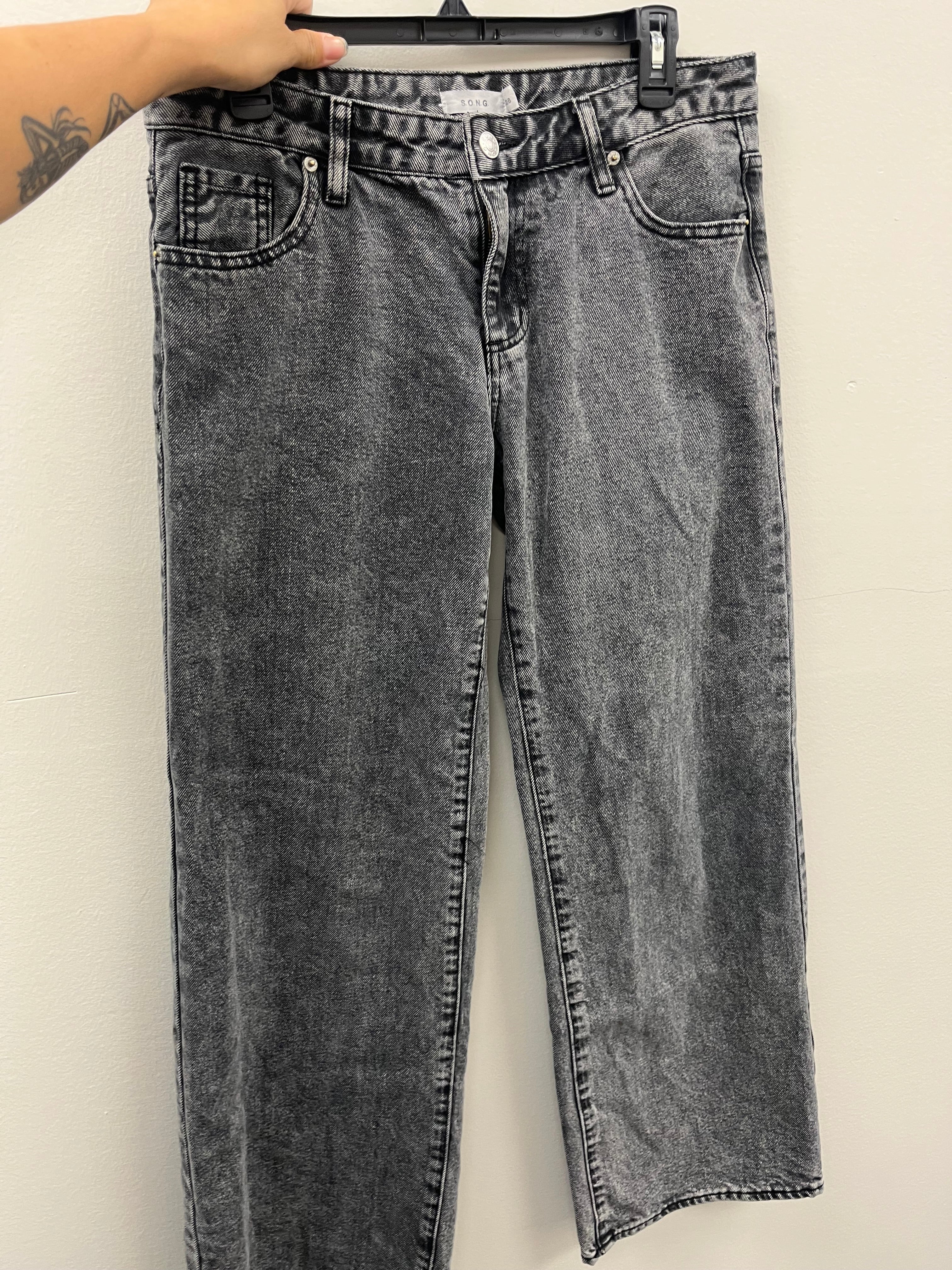 Used Women’s Grey Jeans