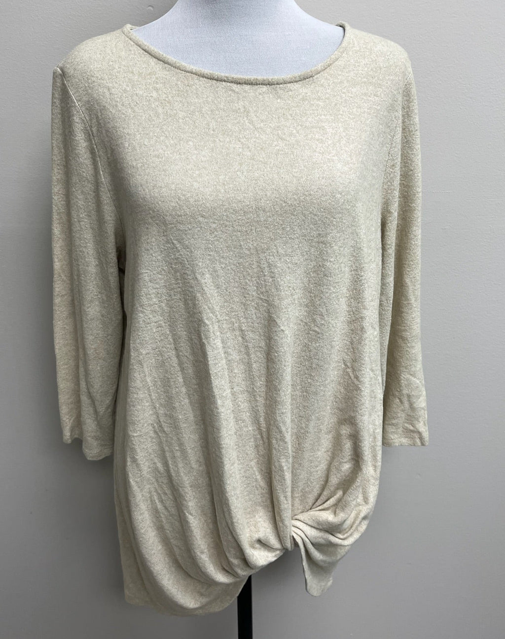 Used Women’s Beige Long Sleeve
