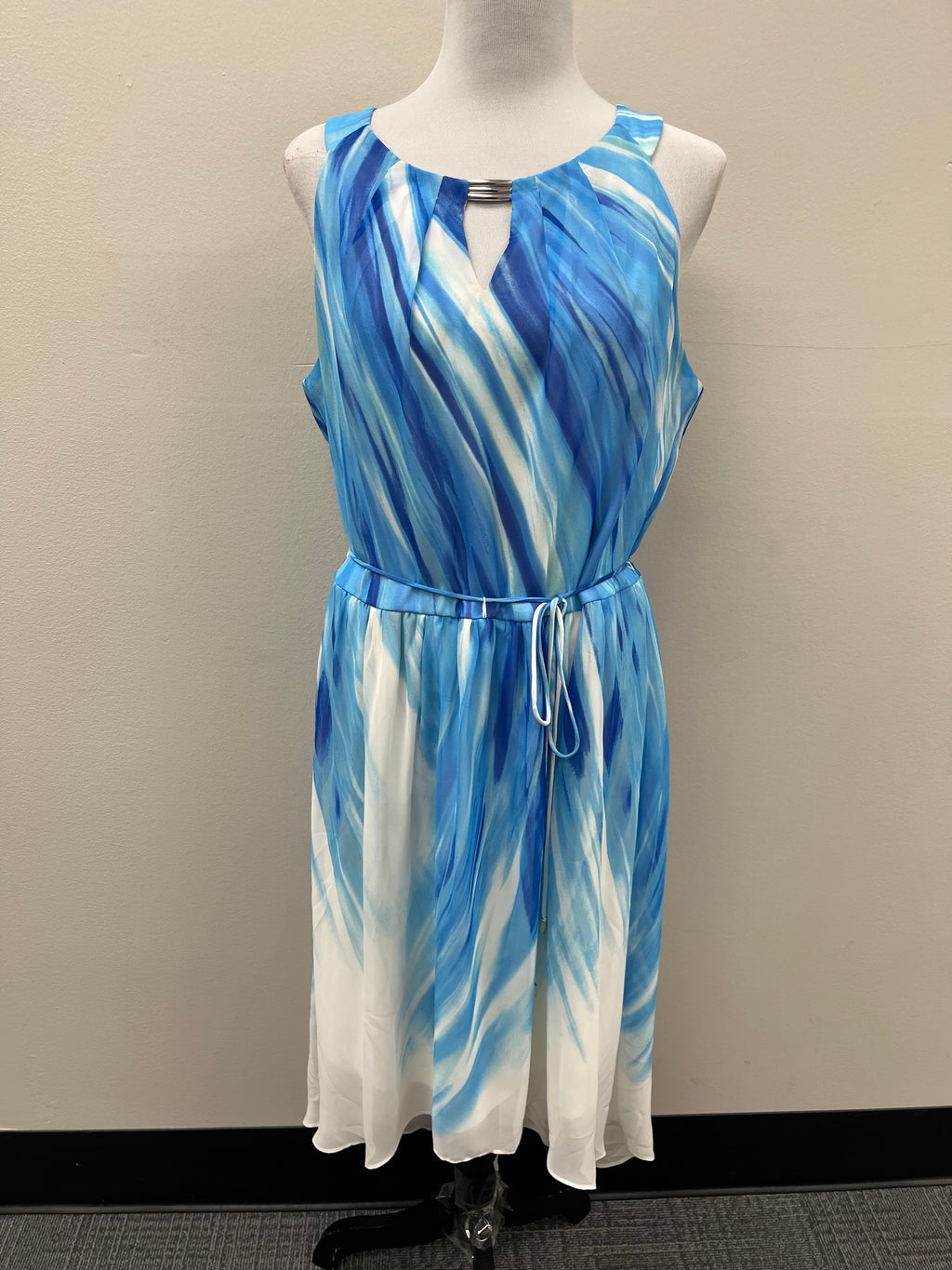 Used Women’s Blue Dress