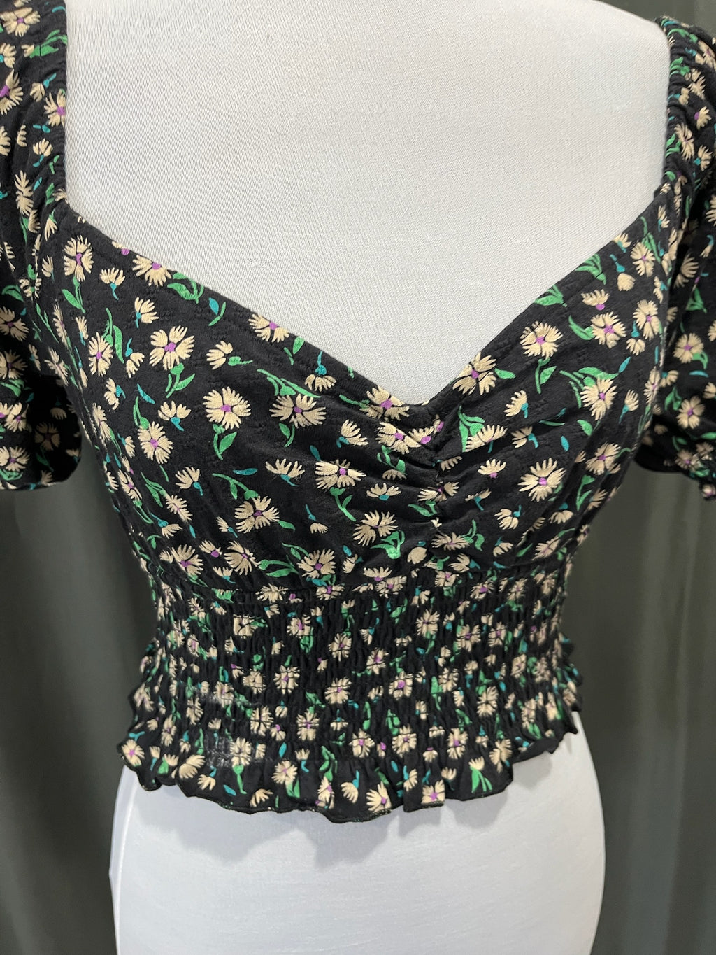 Women’s Floral Crop Top image 1