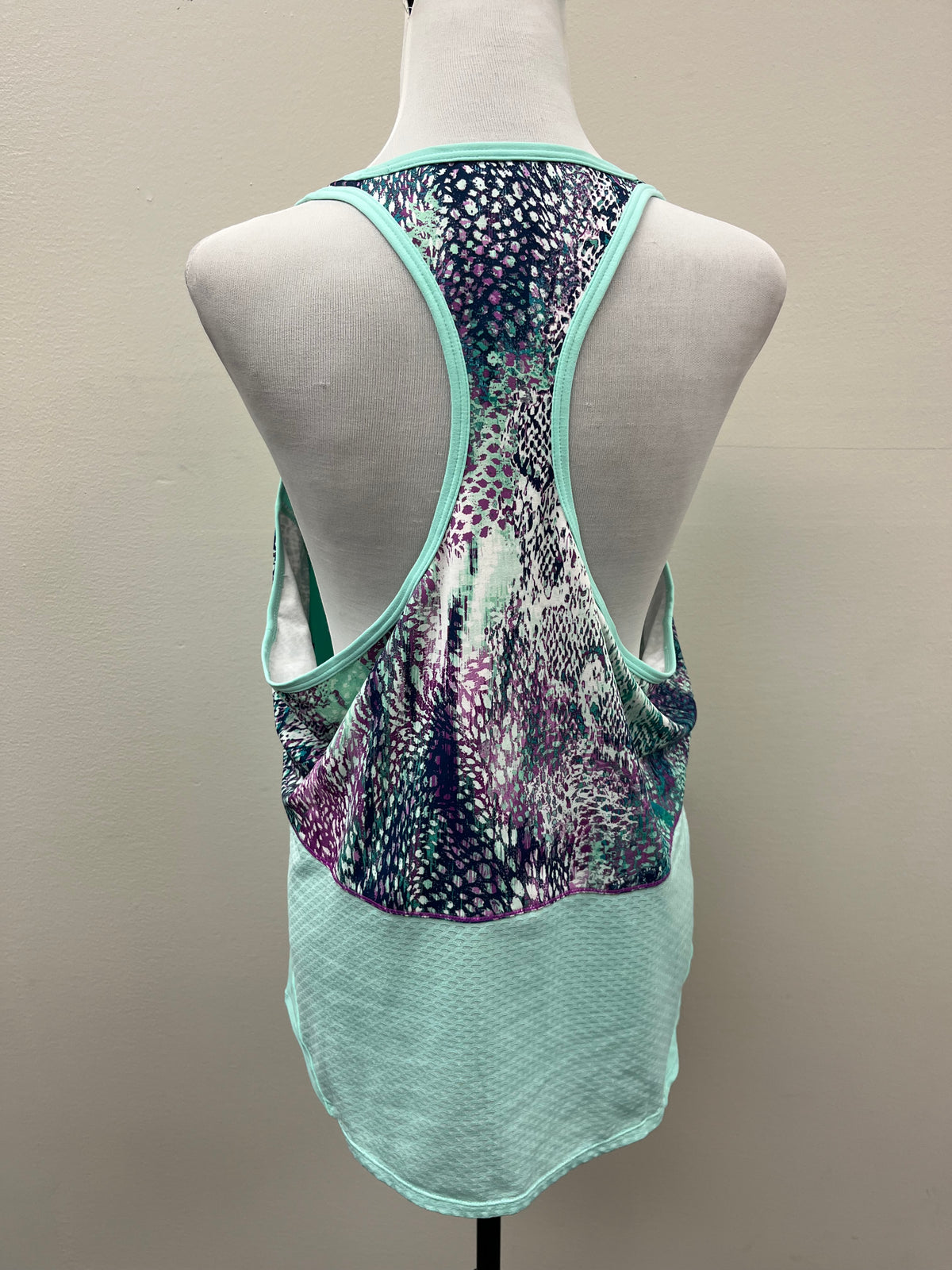Used Women’s Blue Athletic Tank Top
