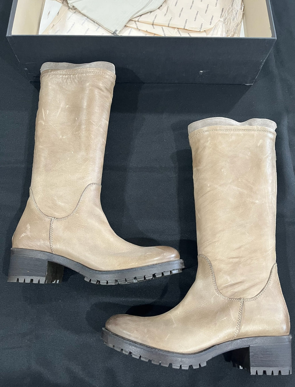 Women’s Tan Boots With Boot Stretcher Place Holder image 1