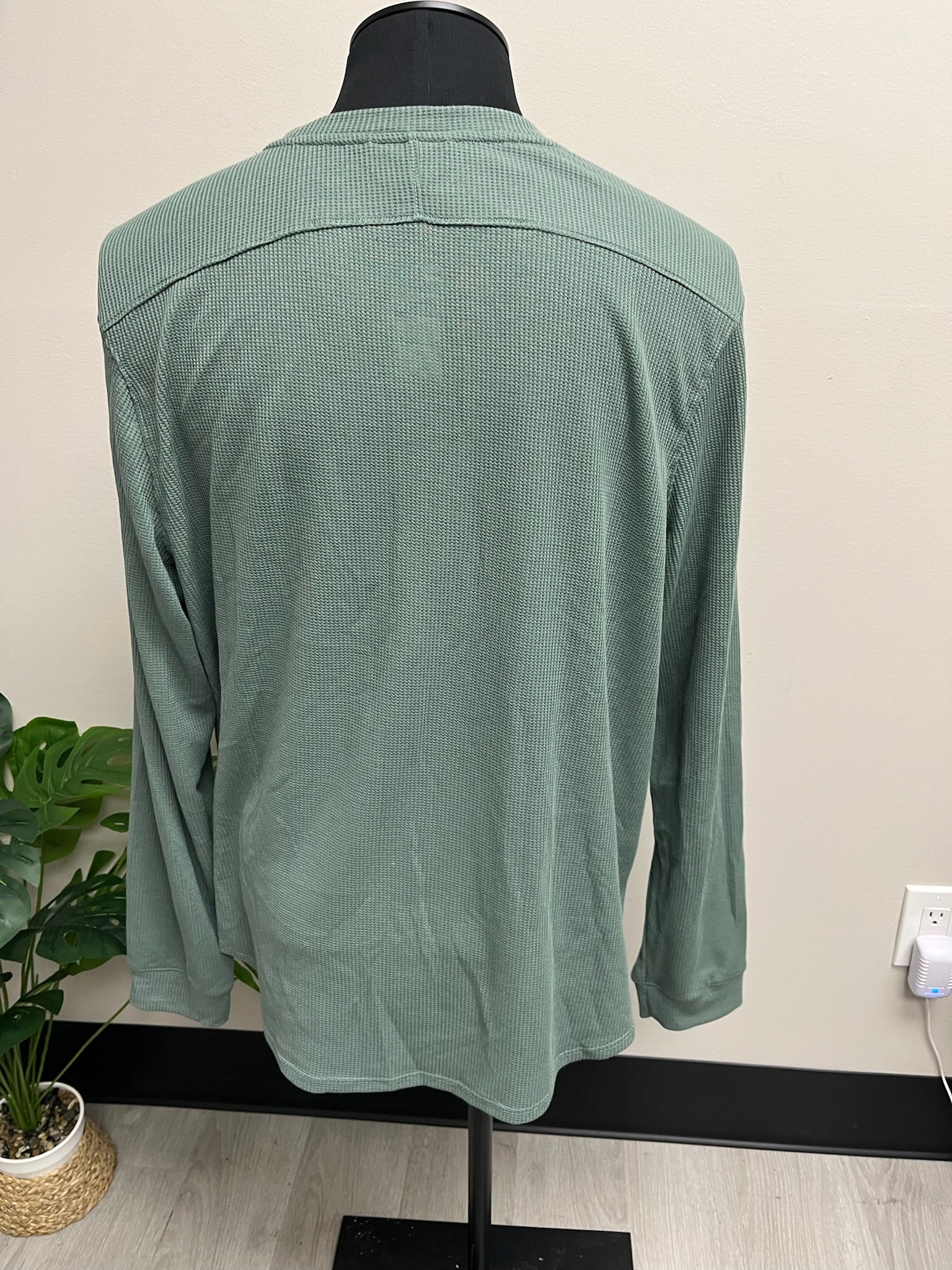 New Men’s Green Thermal Long Sleeve Shirt