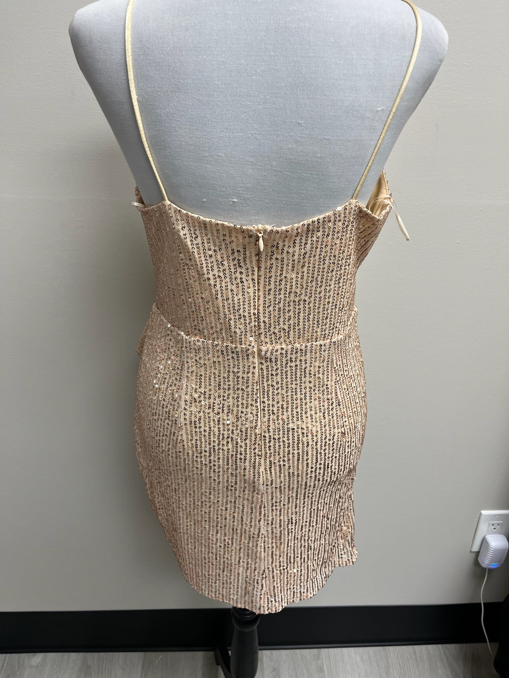 Used Women’s Beige Sequin Dress