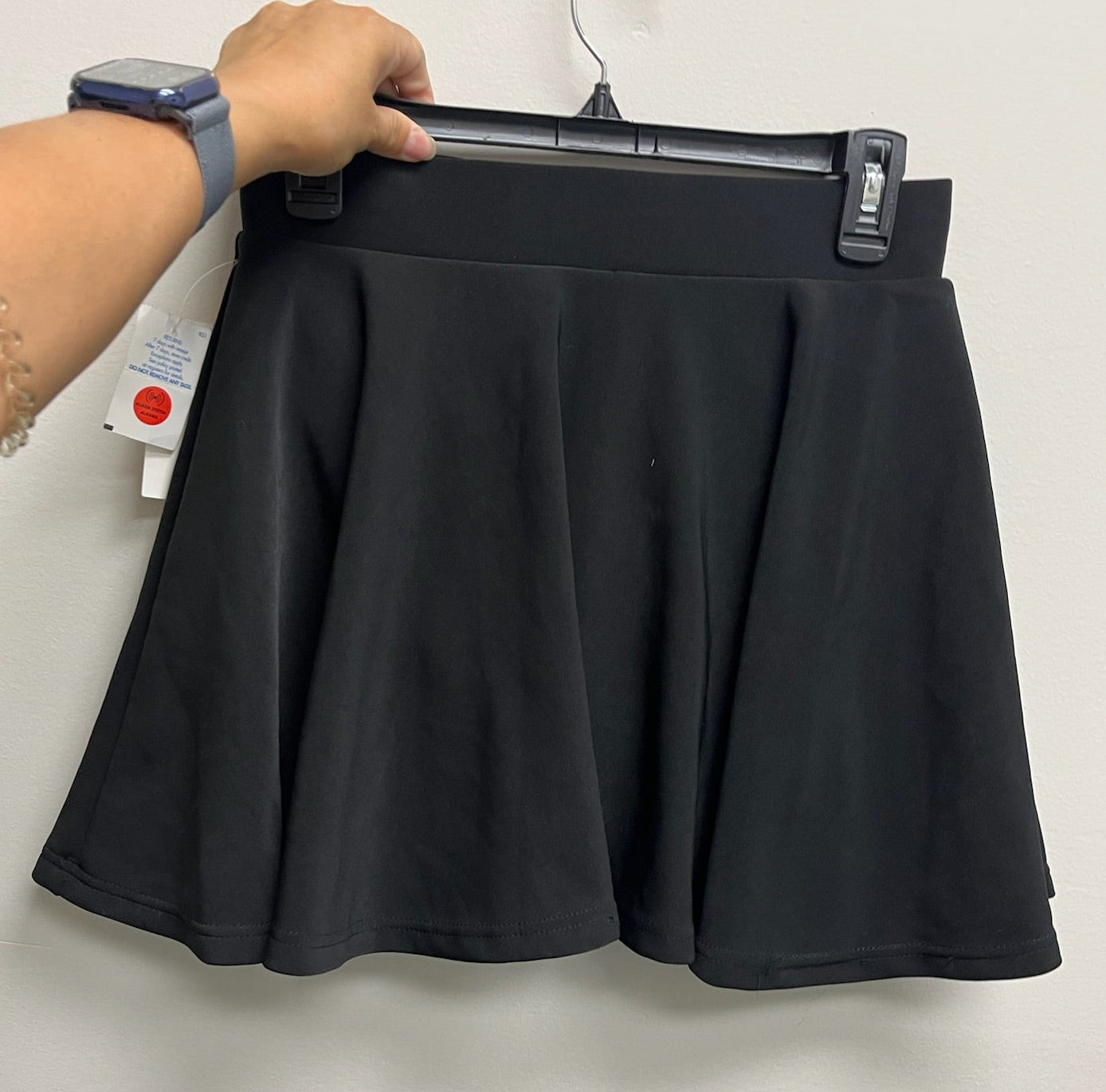 New Women’s Black Flowy Skort