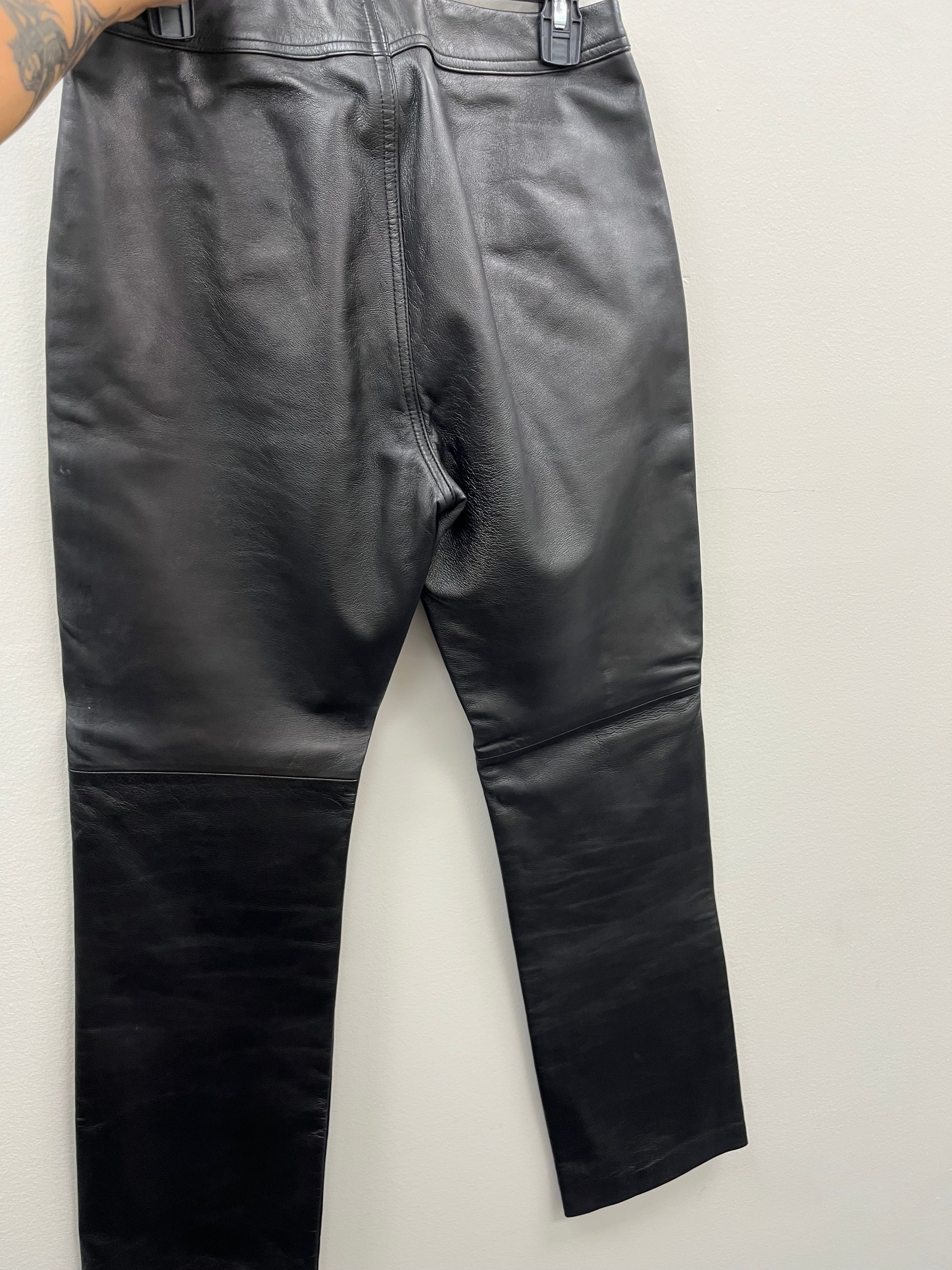 Used Women’s Black Pants