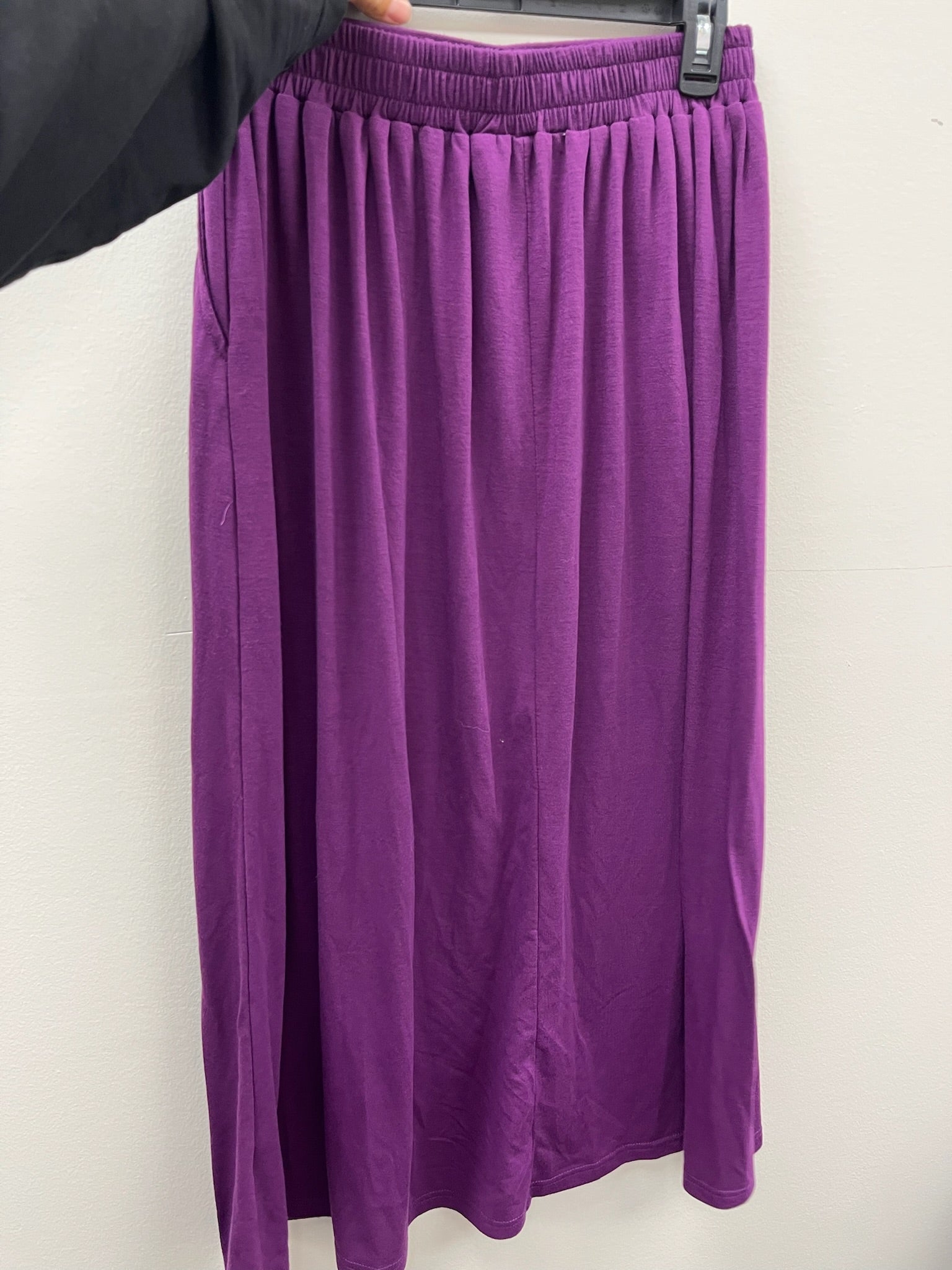 Used Women’s Purple Skirt