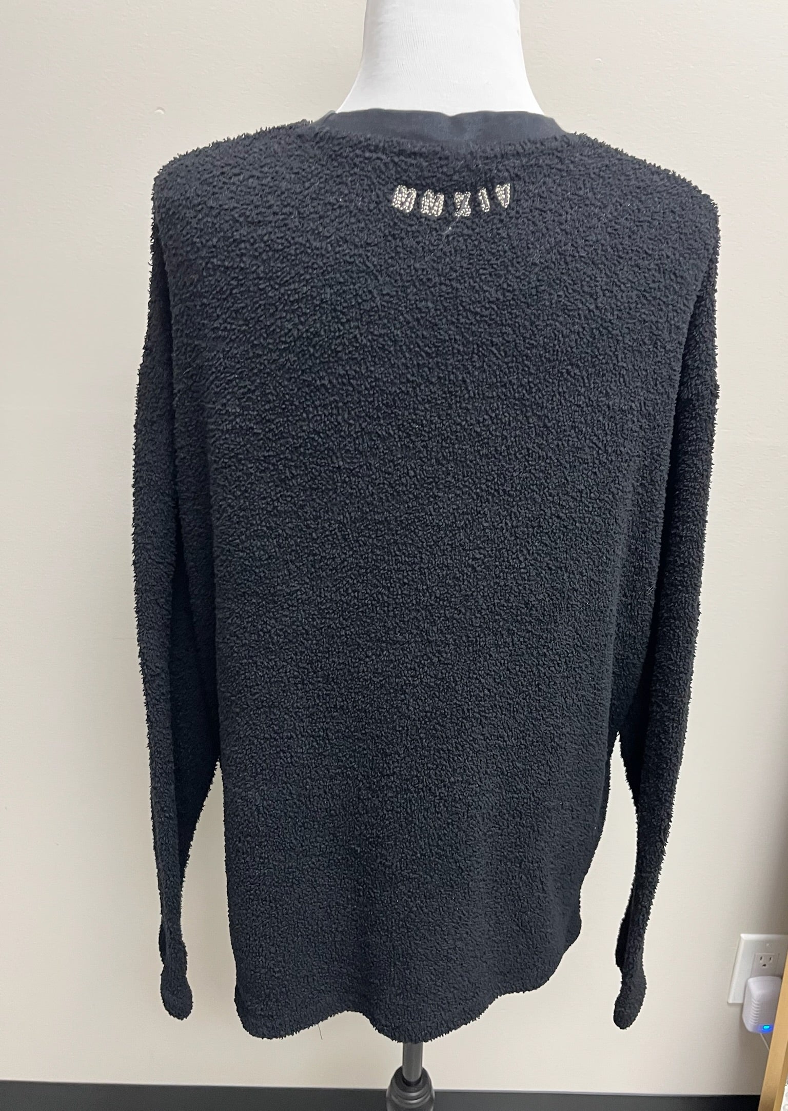 Women’s Black Sweater Shirt