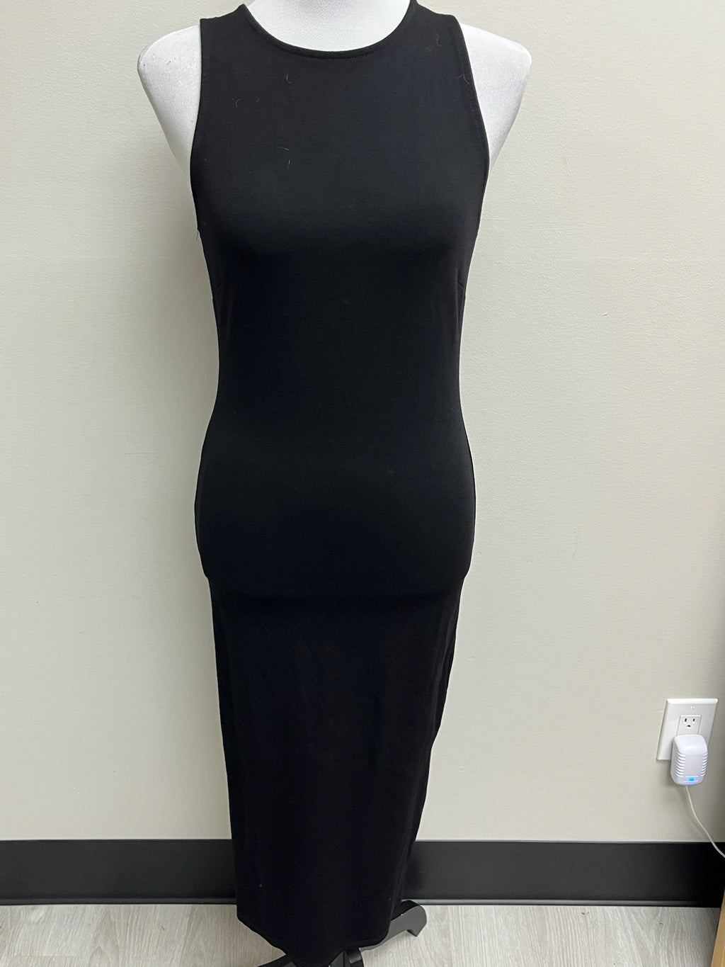 Used Women’s Black Dress