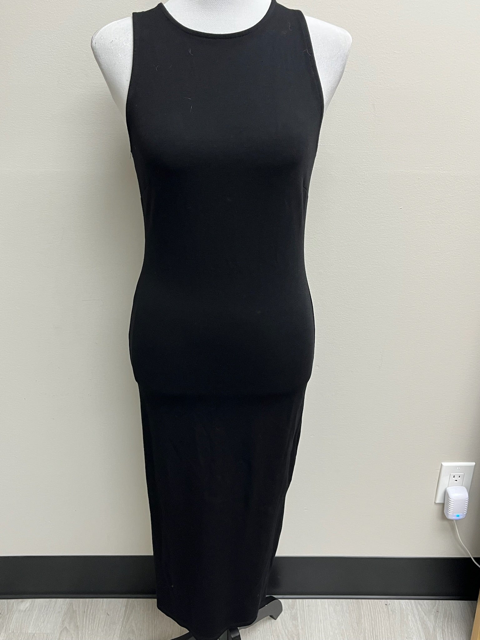 Used Women’s Black Dress