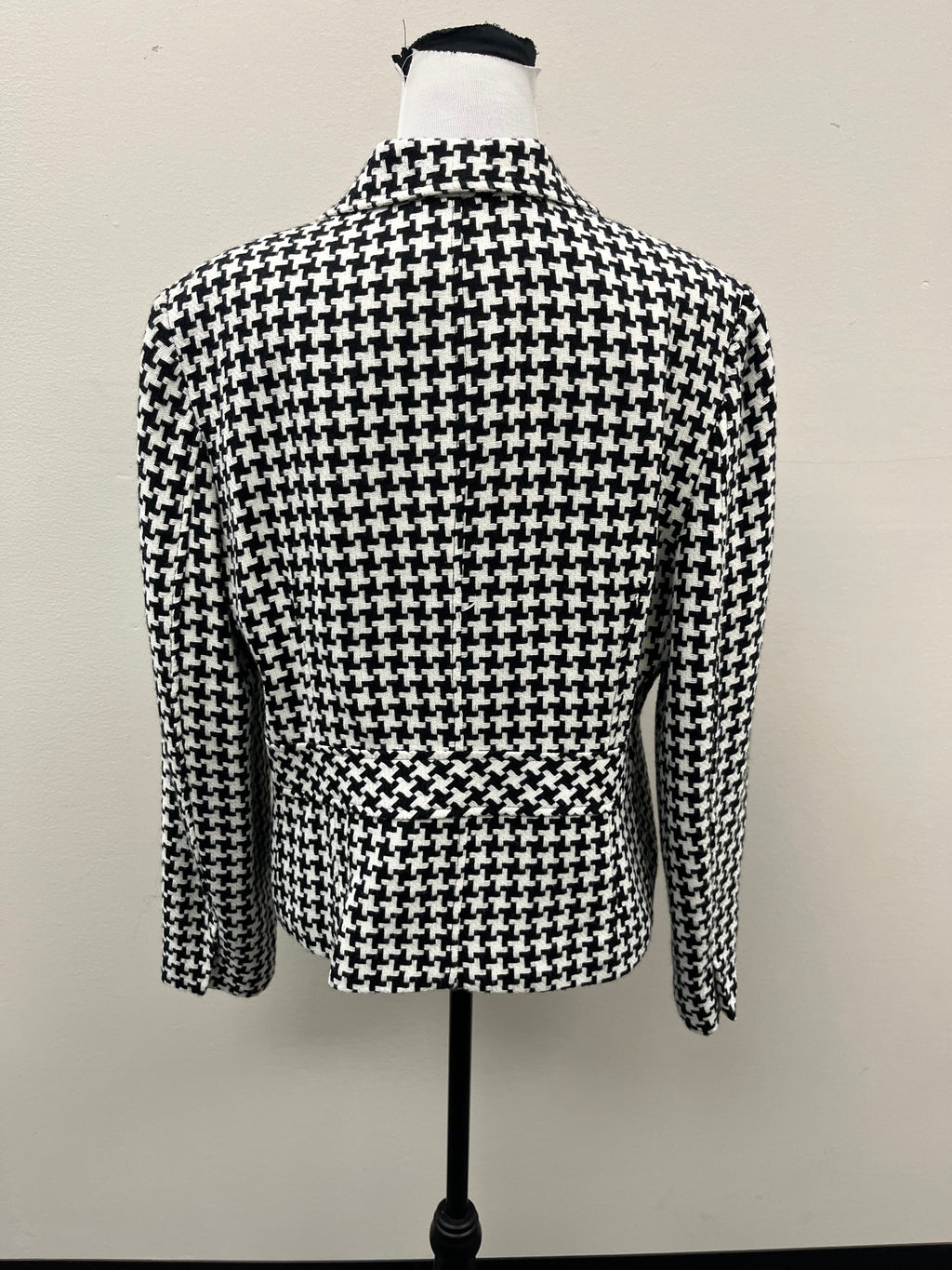 Used Women’s Suit Jacket Blazer