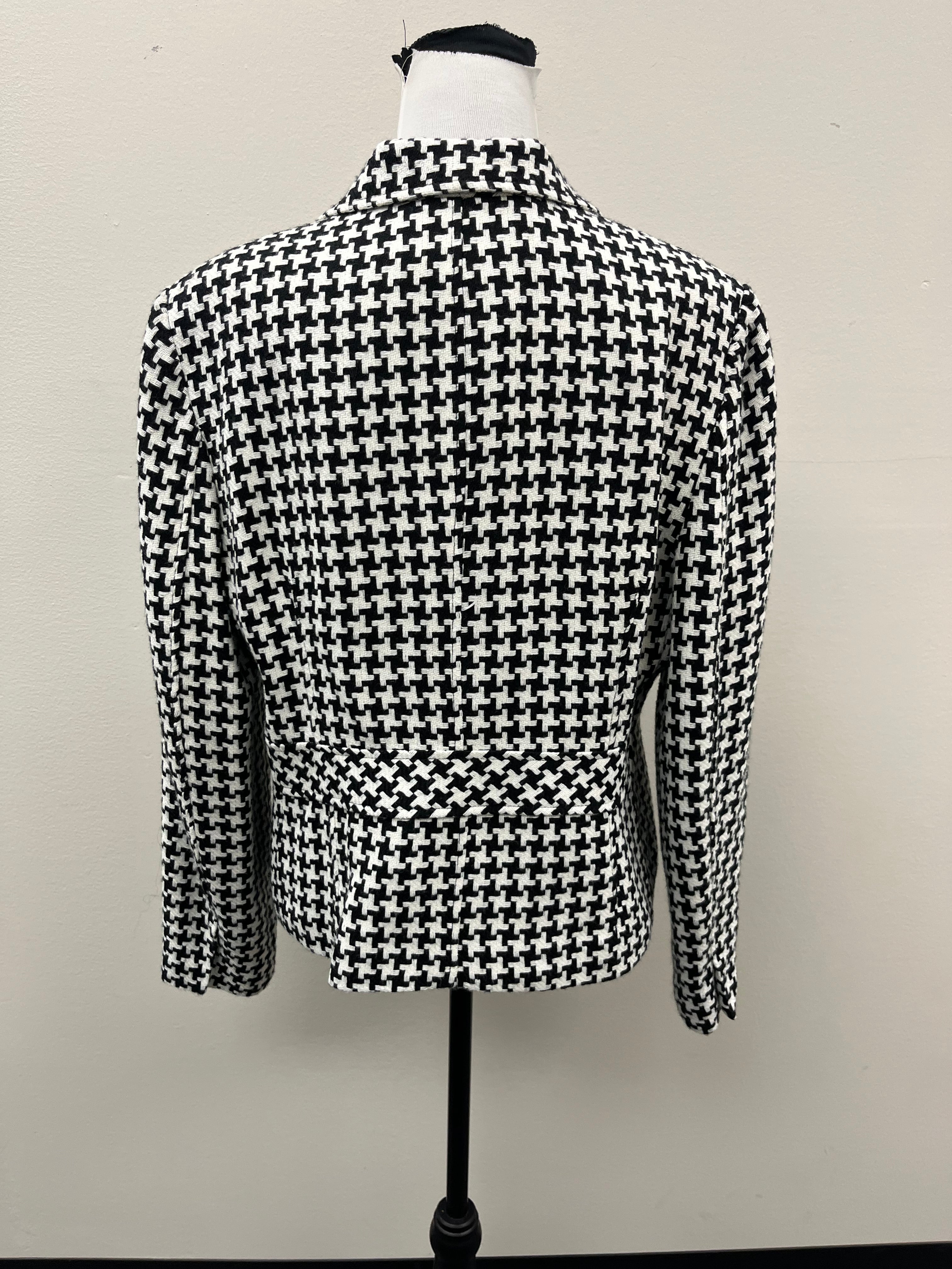 Used Women’s Suit Jacket Blazer