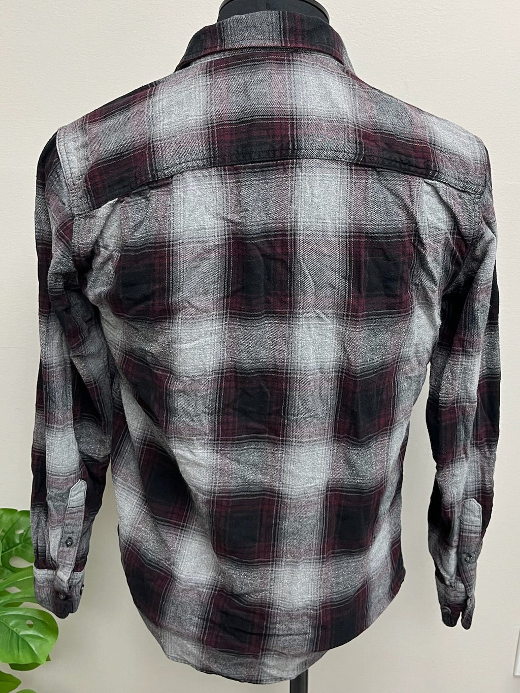 Used Men’s Flannel