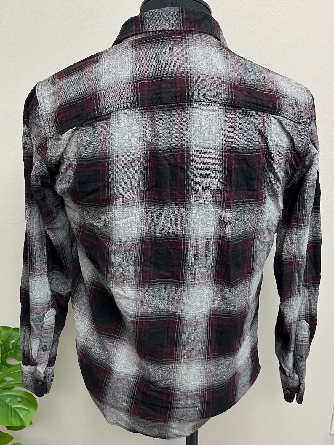 Used Men’s Flannel