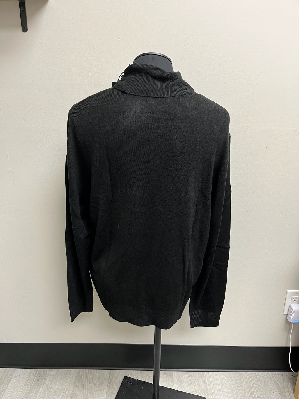 Men’s Black Long Sleeve