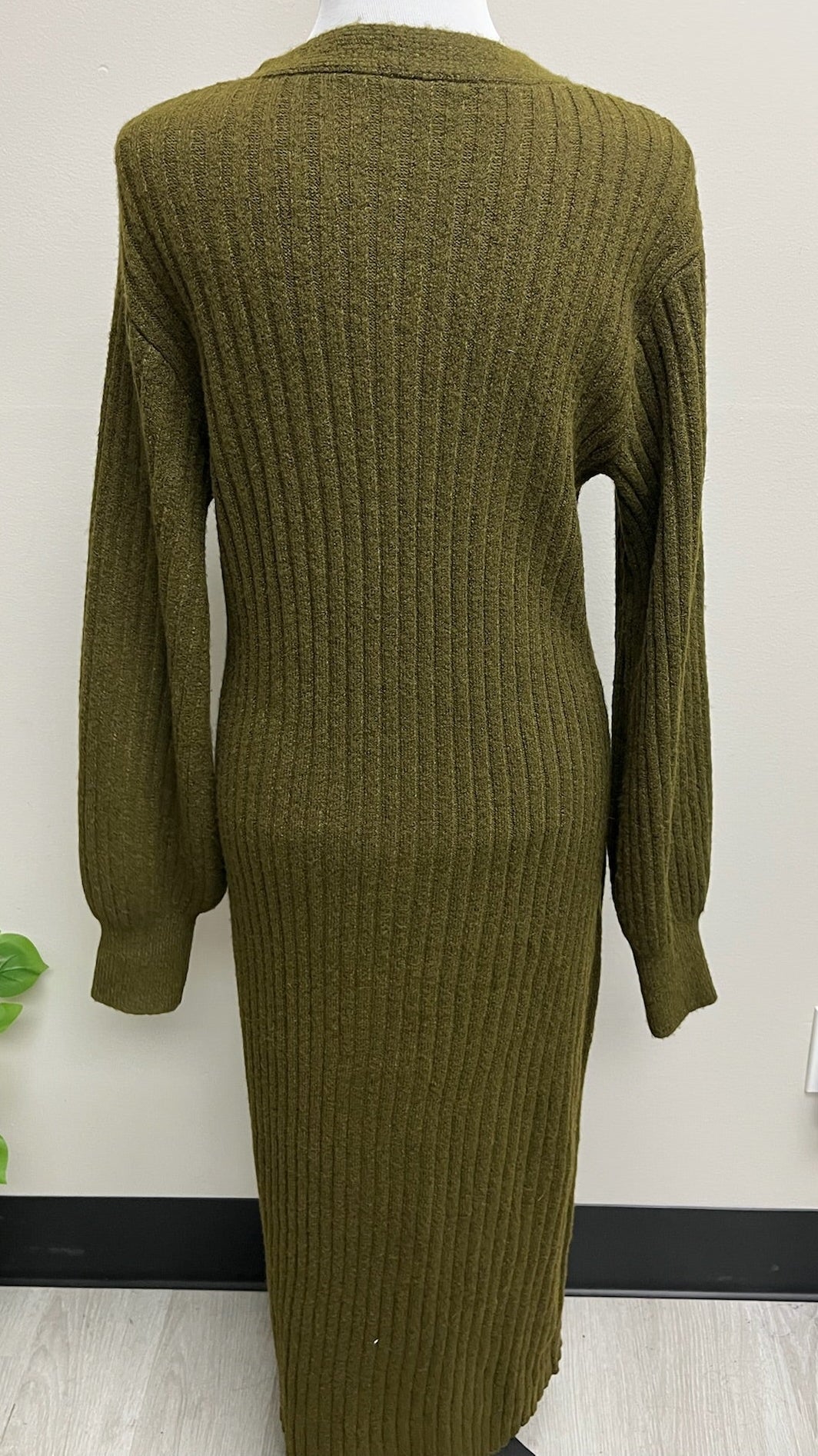 Used Women’s Green Knitted Maxi Cardigan