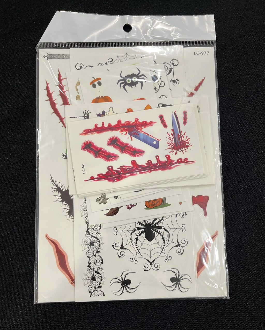 Pack Of 560 Halloween Tattoos  image 1