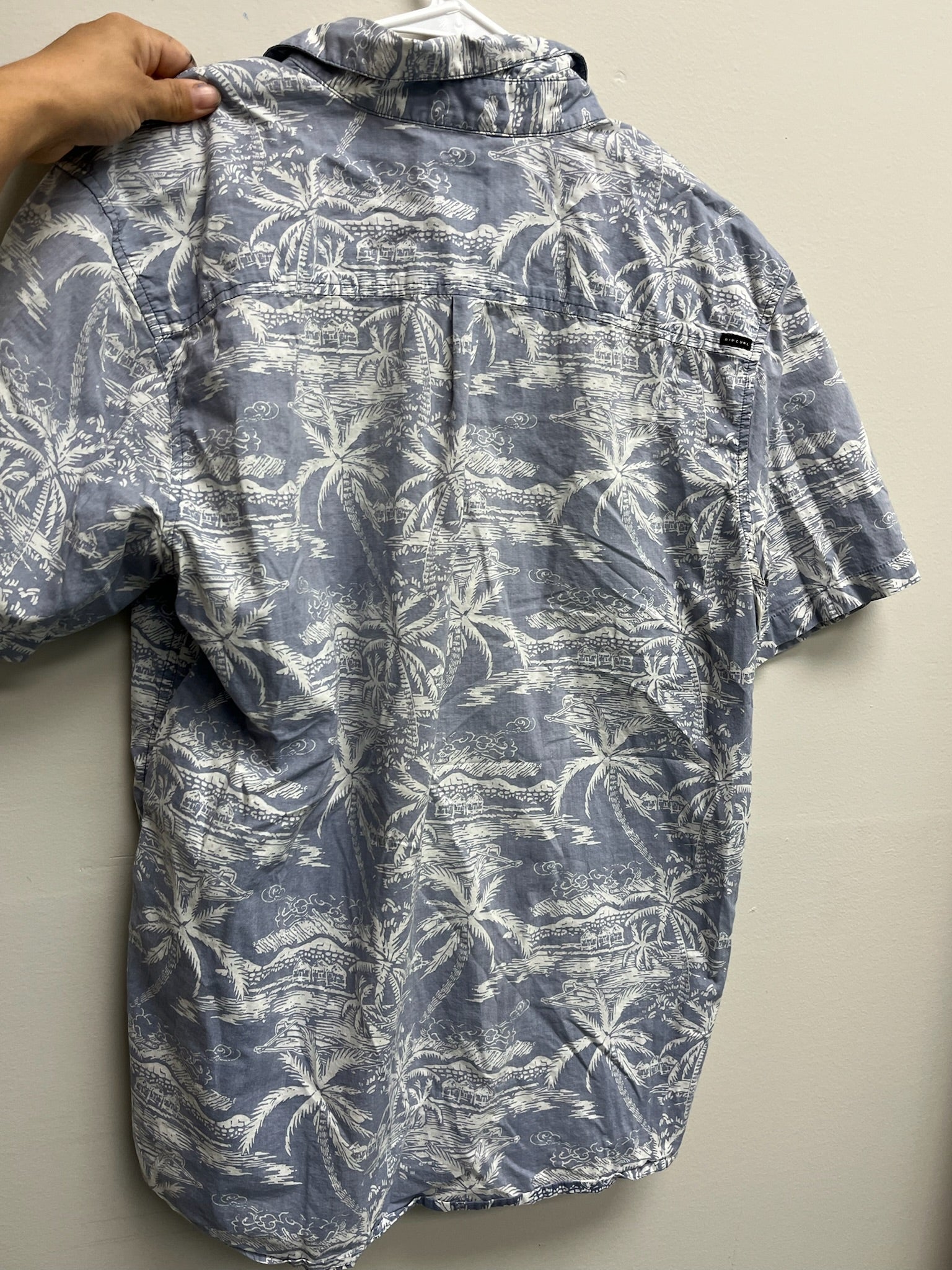 Used Men’s Blue Button Up Shirt