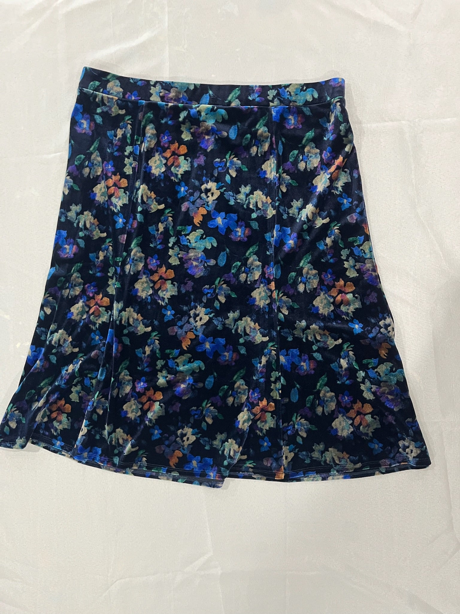 Women’s Floral Skirt image 2