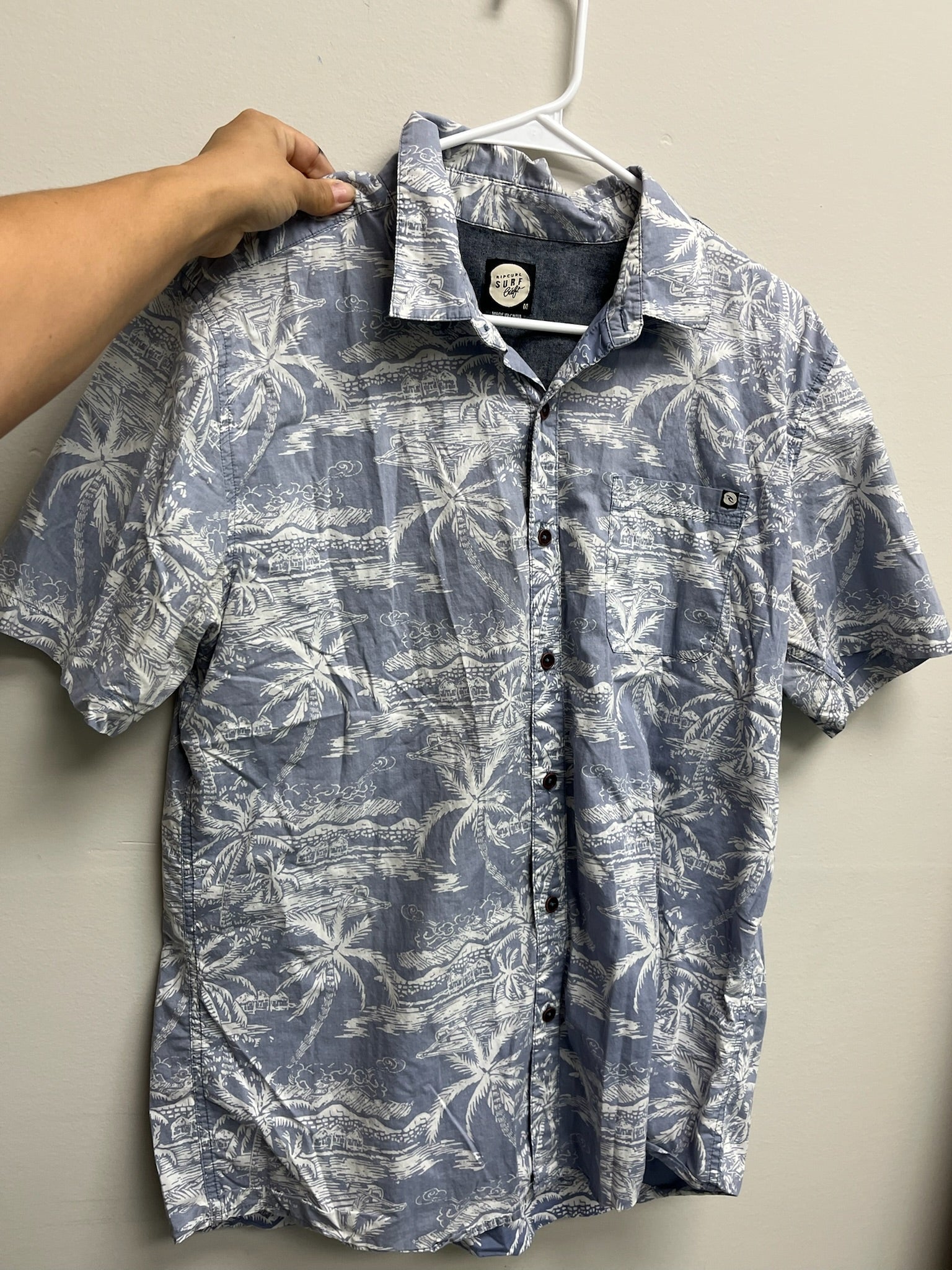 Used Men’s Blue Button Up Shirt